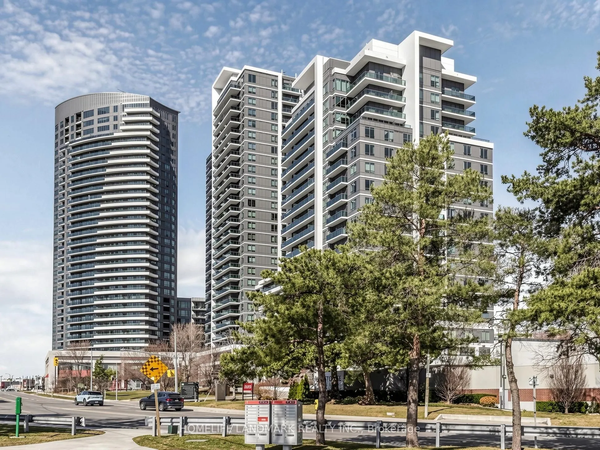 7171 Yonge Street #506