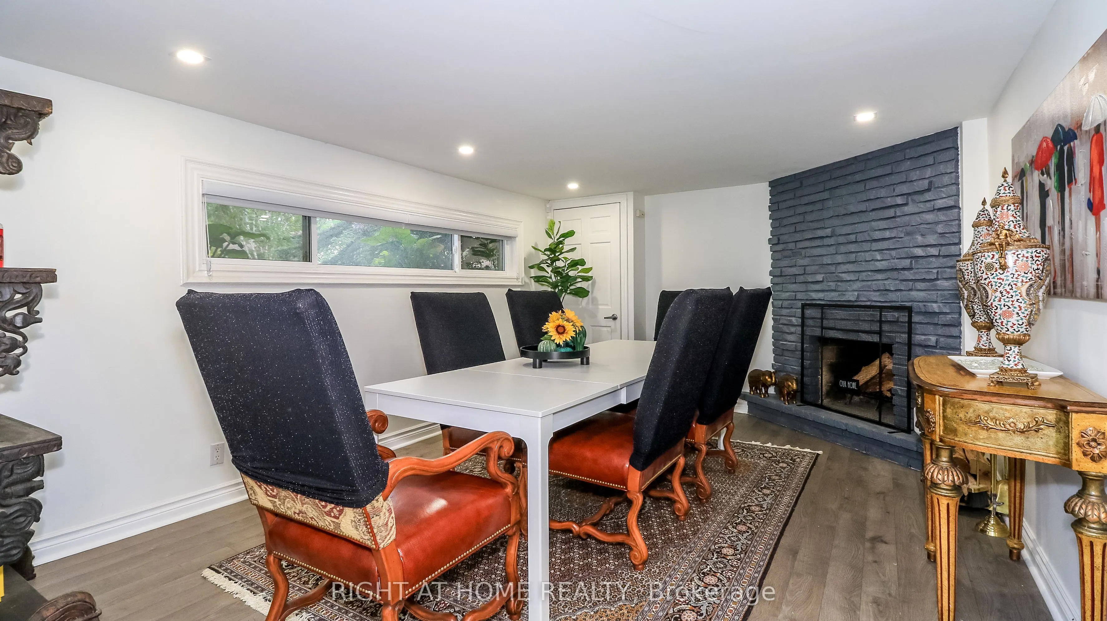 8 Sunset Street