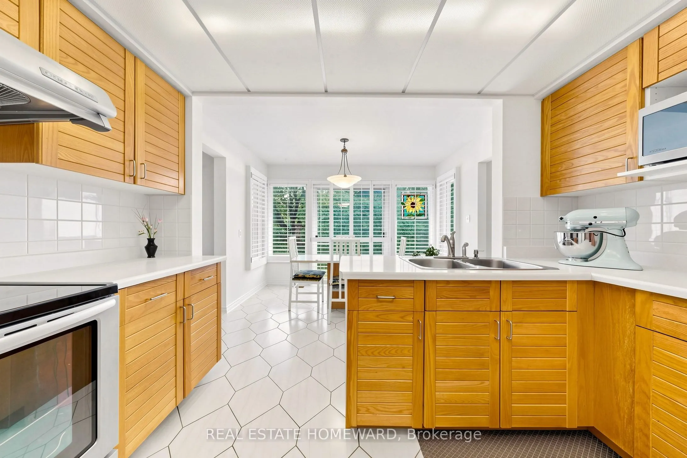 3 Green Acres Road