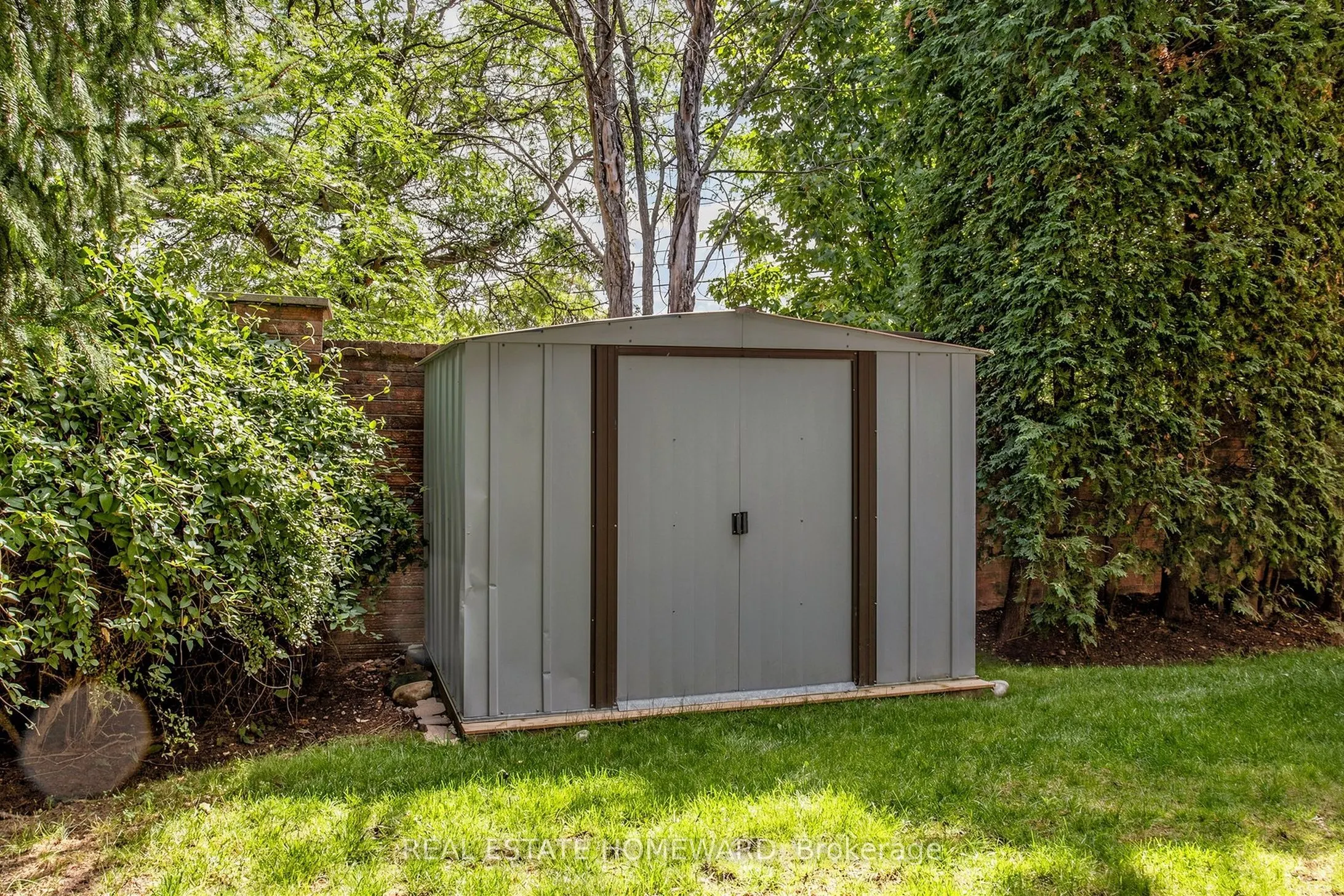 3 Green Acres Road
