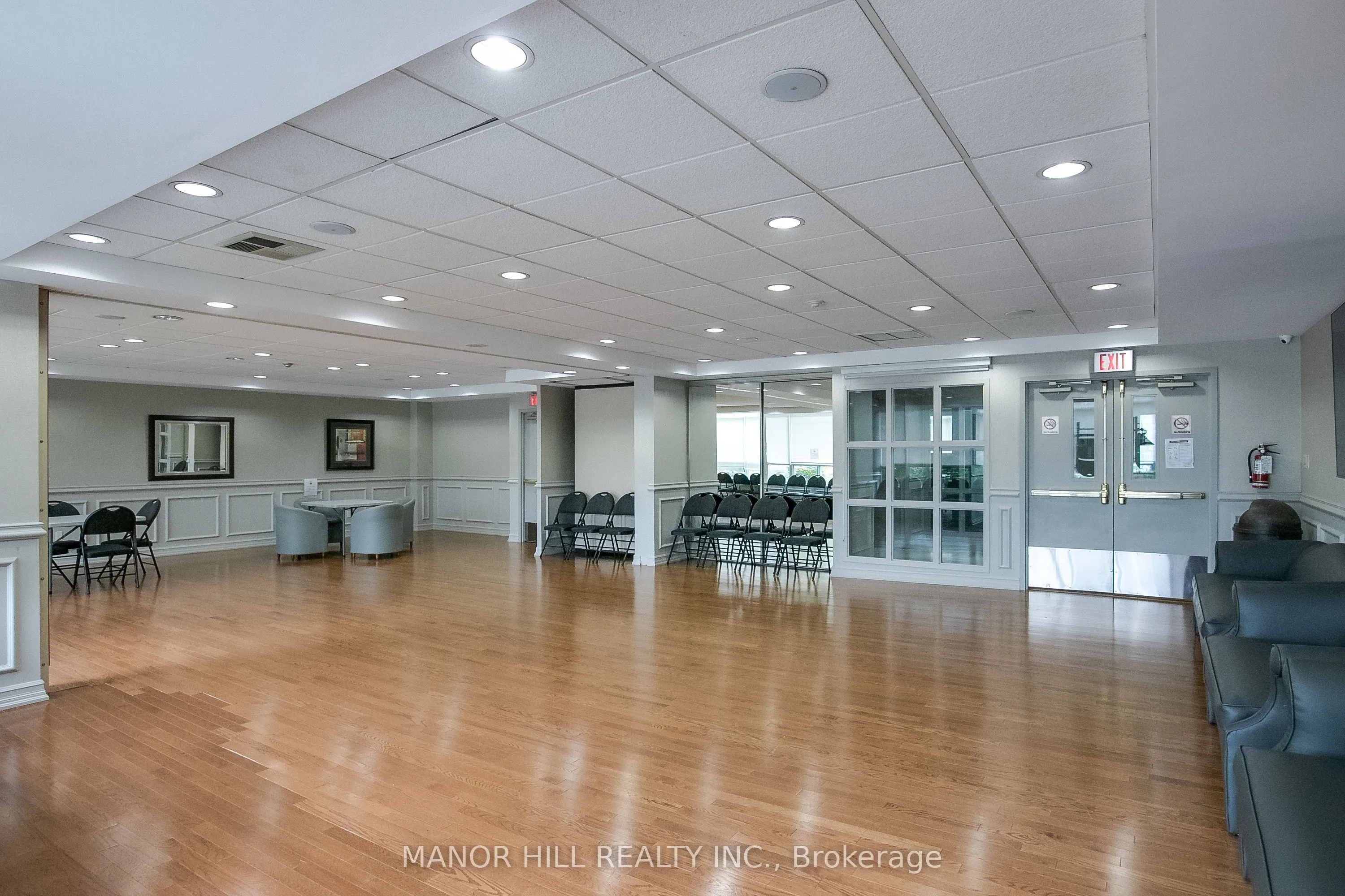 11 Townsgate Drive #814