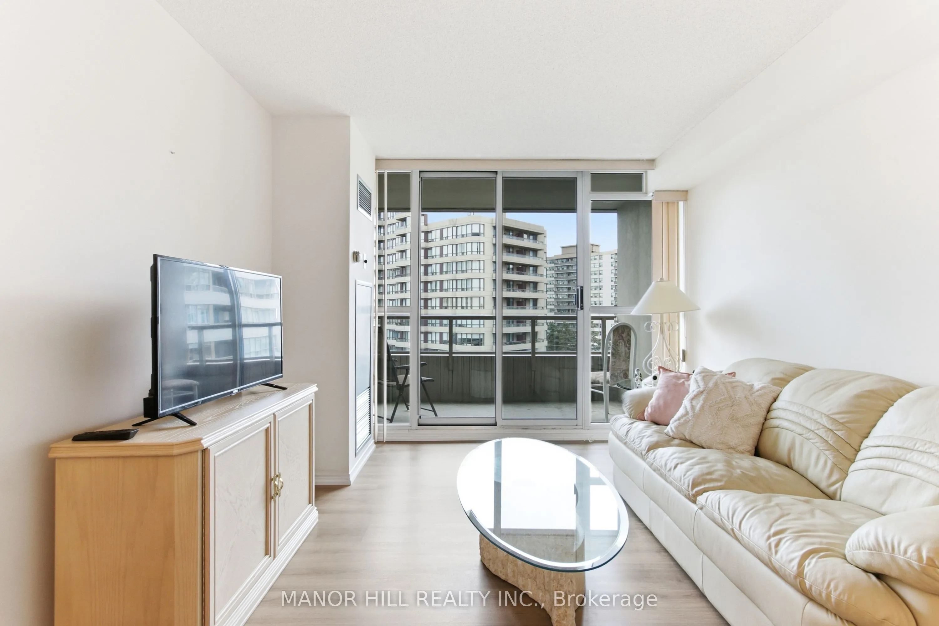 11 Townsgate Drive #814