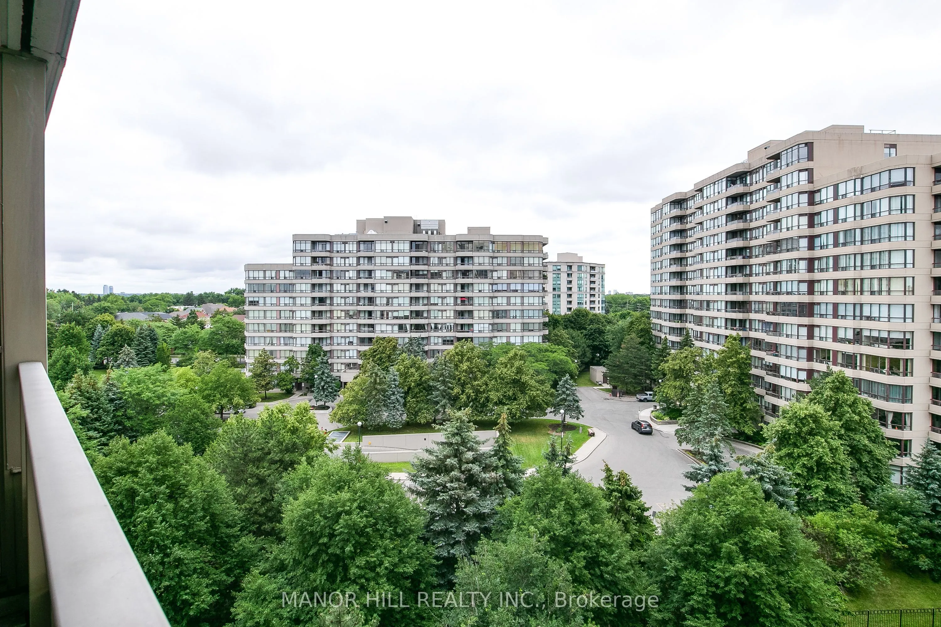 11 Townsgate Drive #814