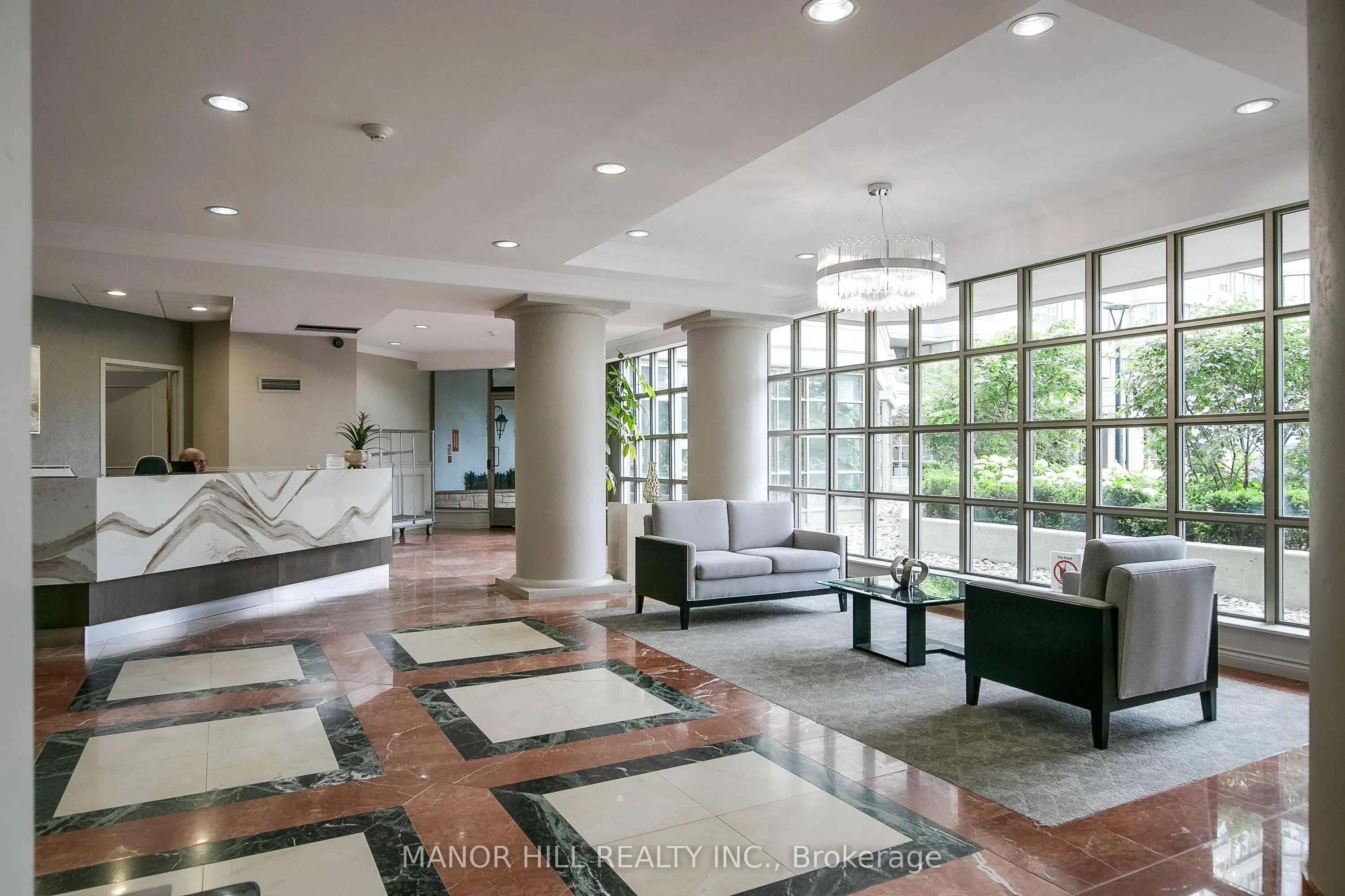 11 Townsgate Drive #814