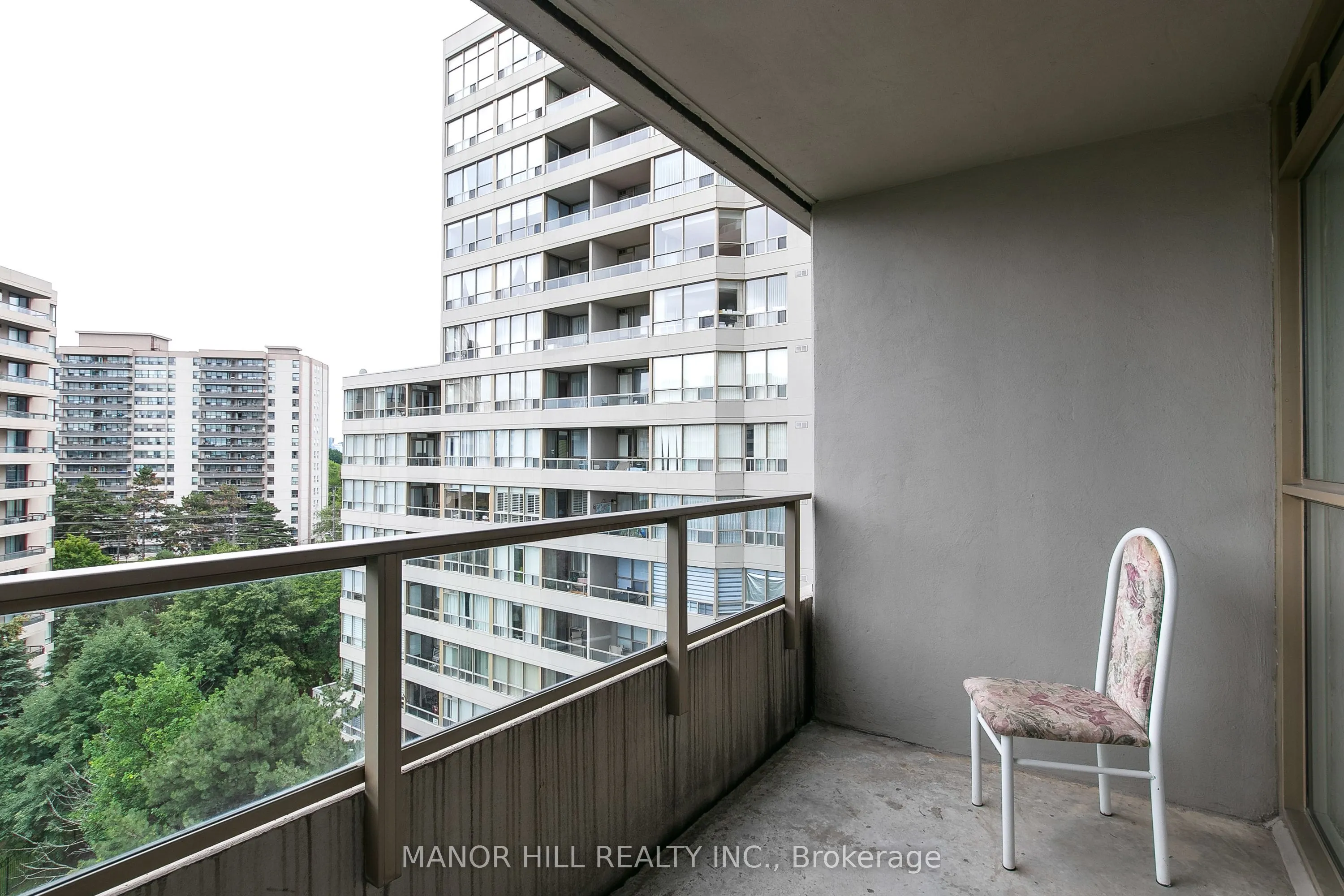 11 Townsgate Drive #814