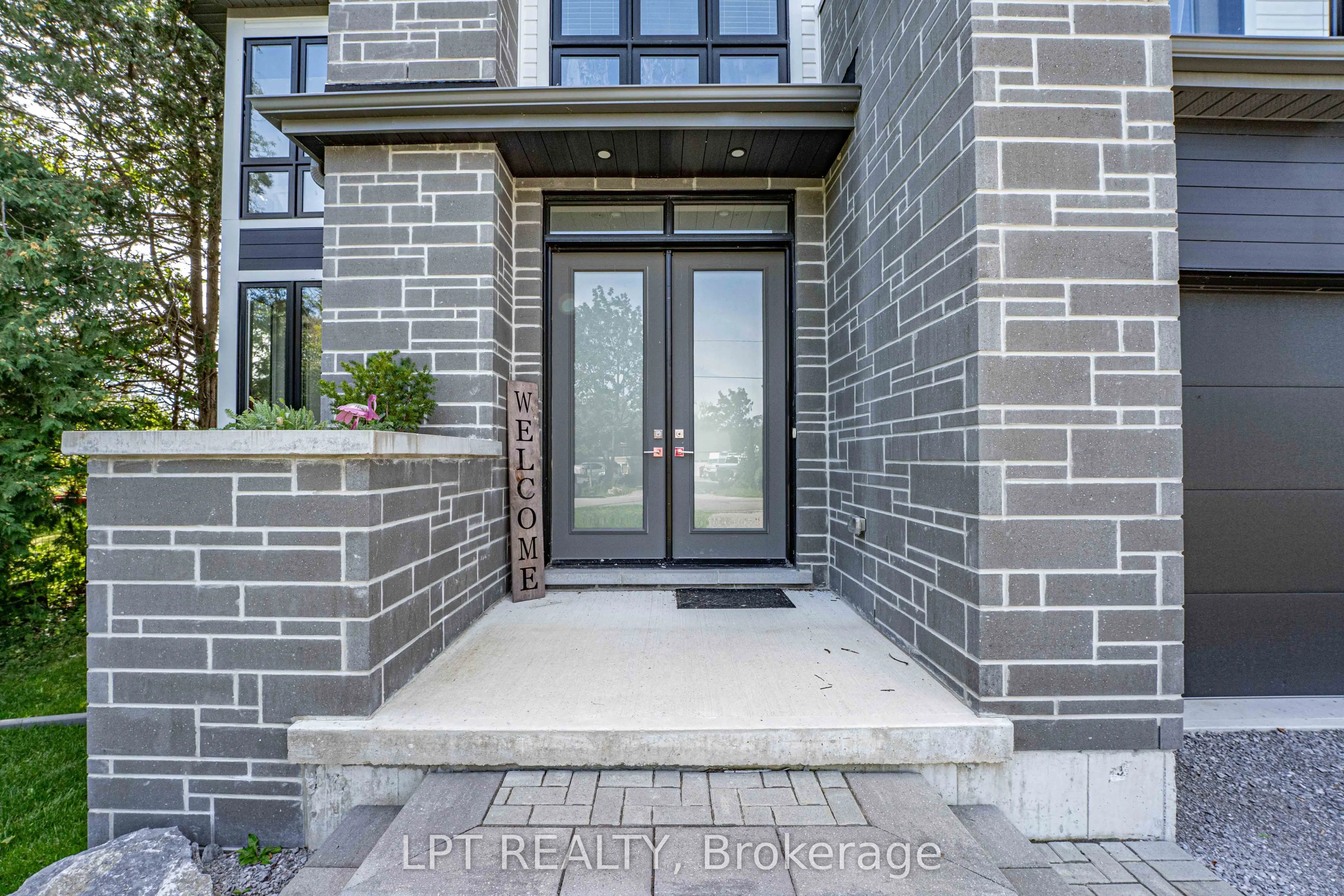 36 Blue Jay Boulevard