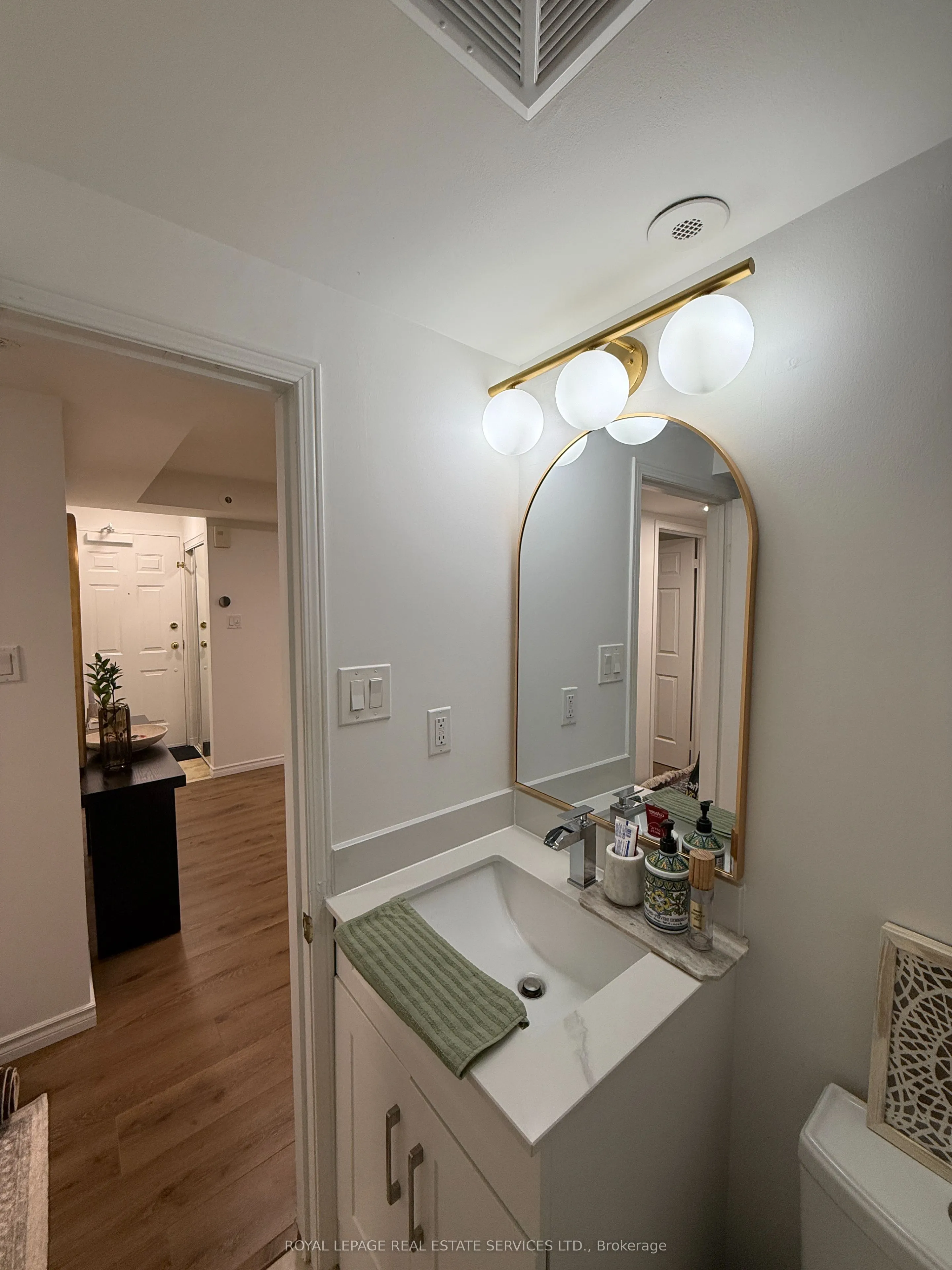 312 John Street #359