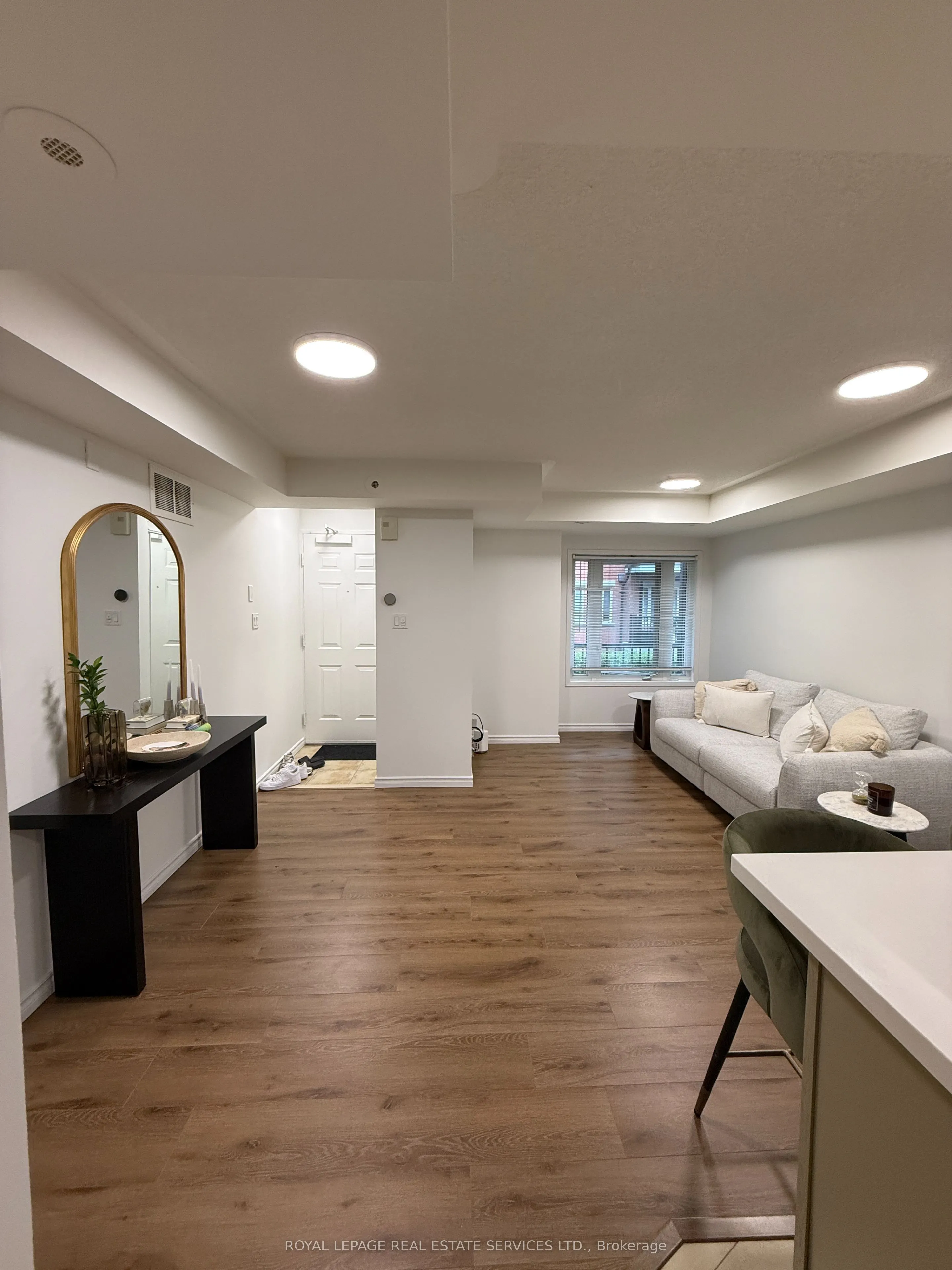 312 John Street #359