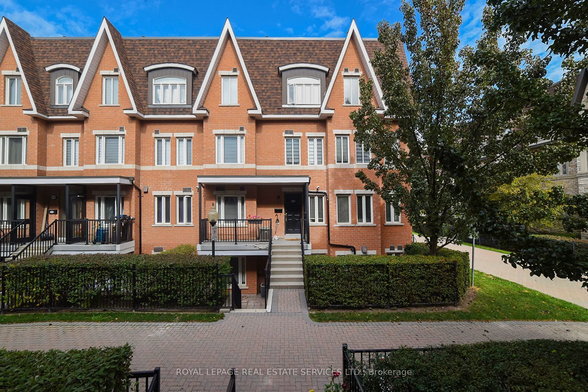 312 John Street #359