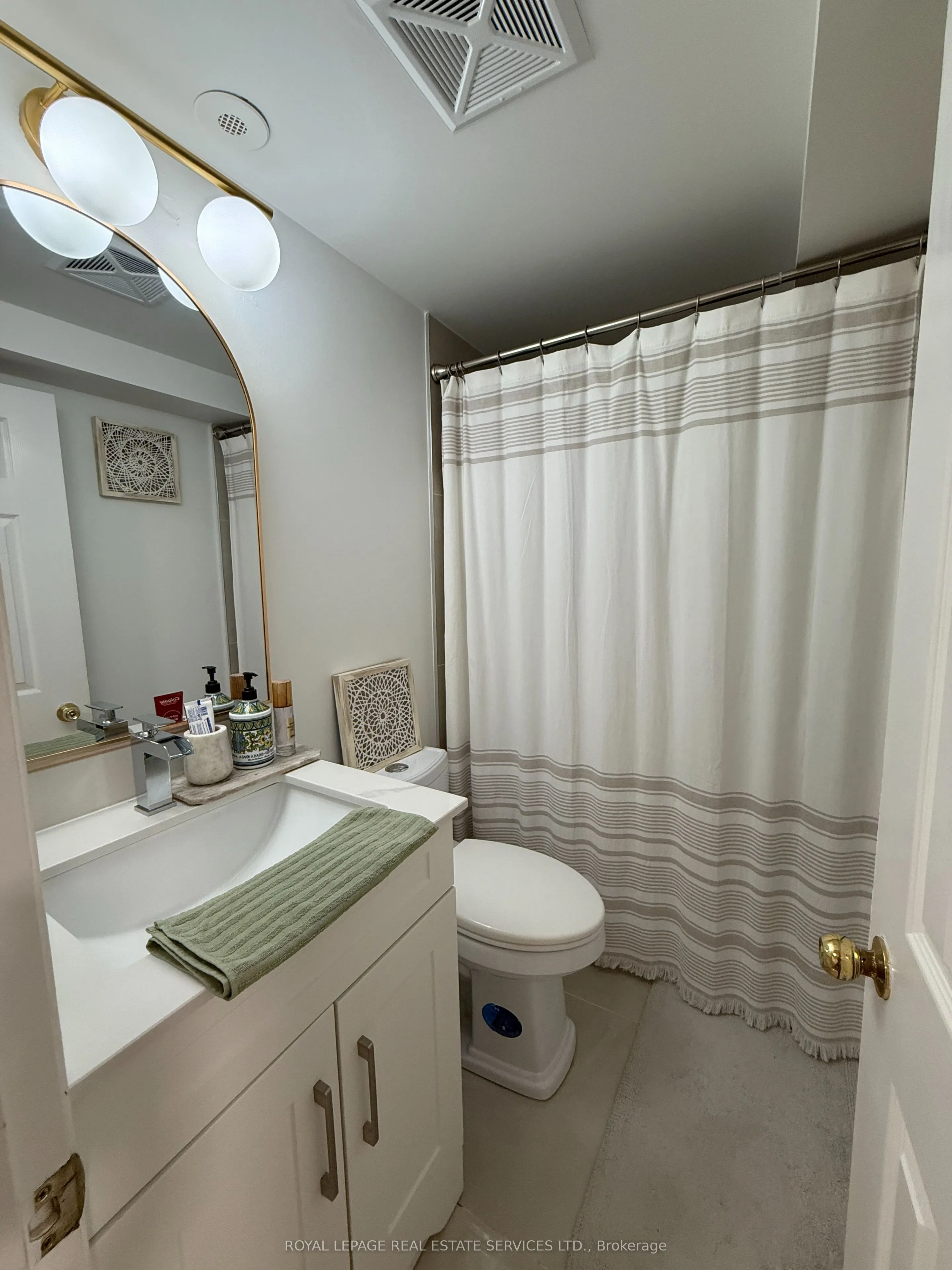 312 John Street #359