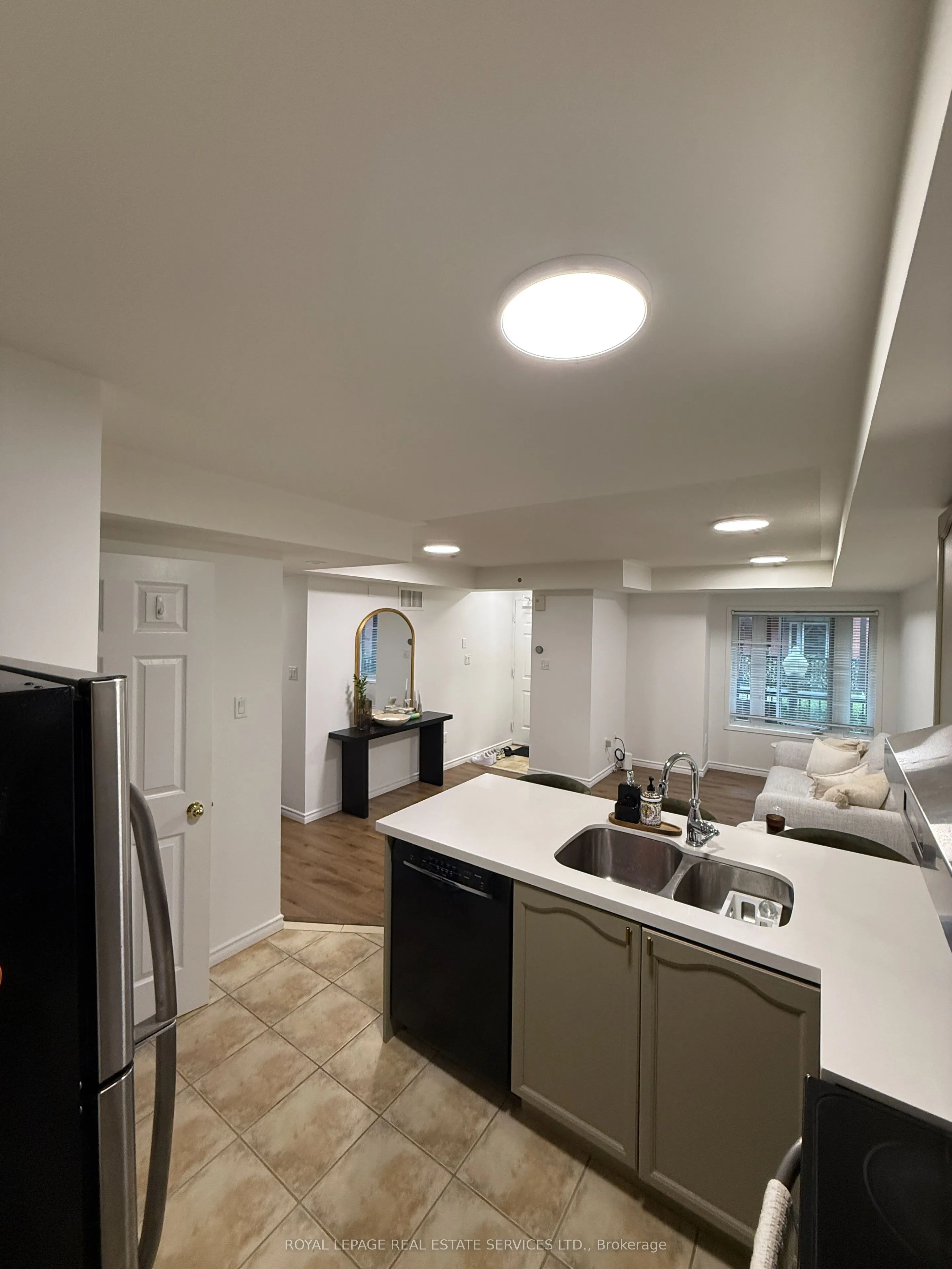 312 John Street #359