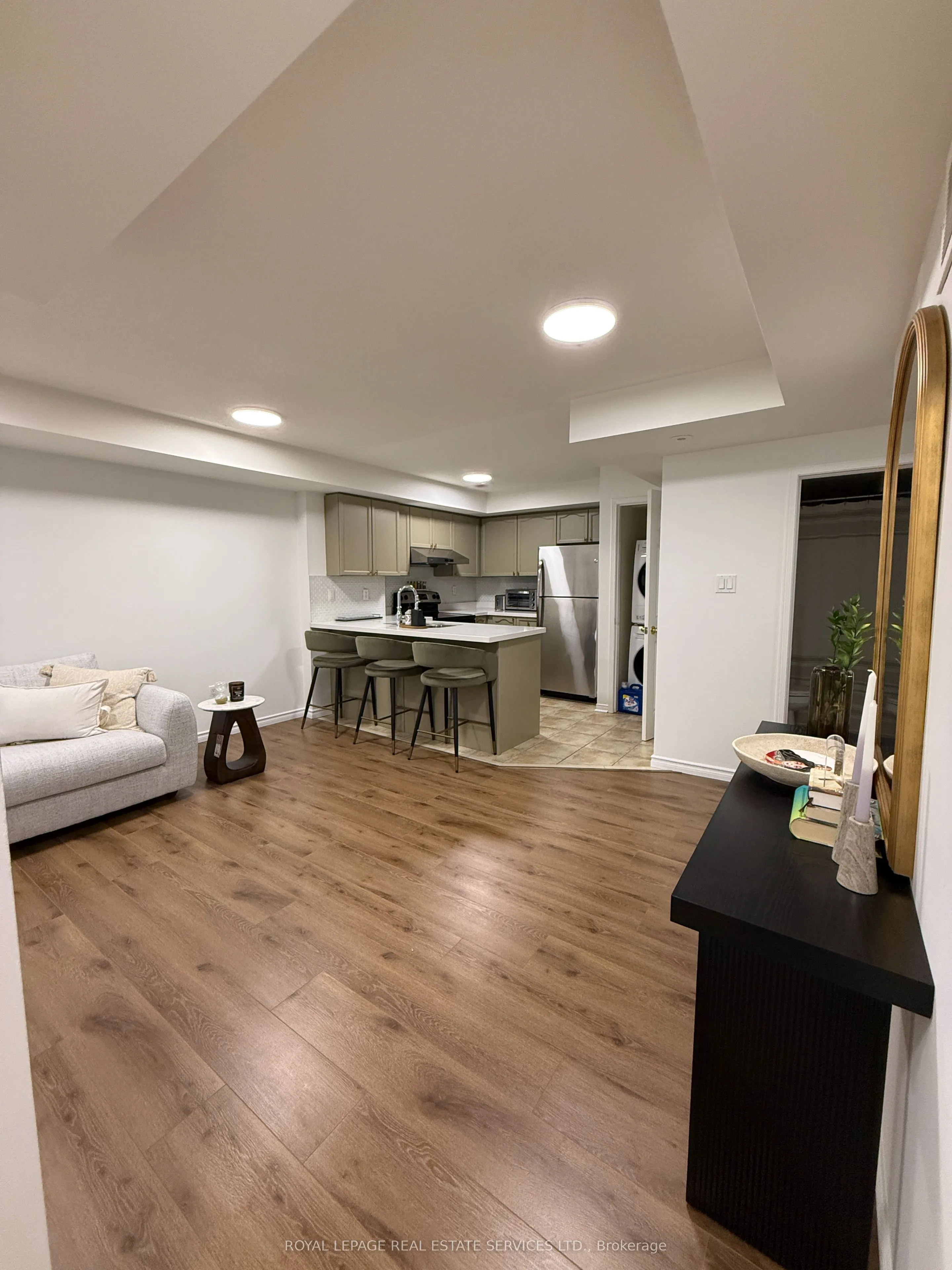 312 John Street #359