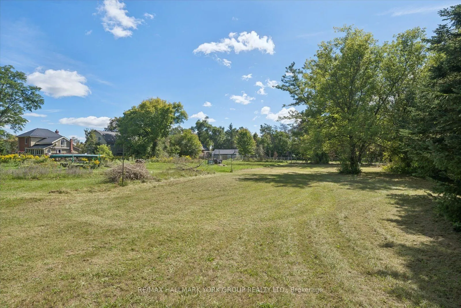 Lot 21 Part 1 Polva Promenade