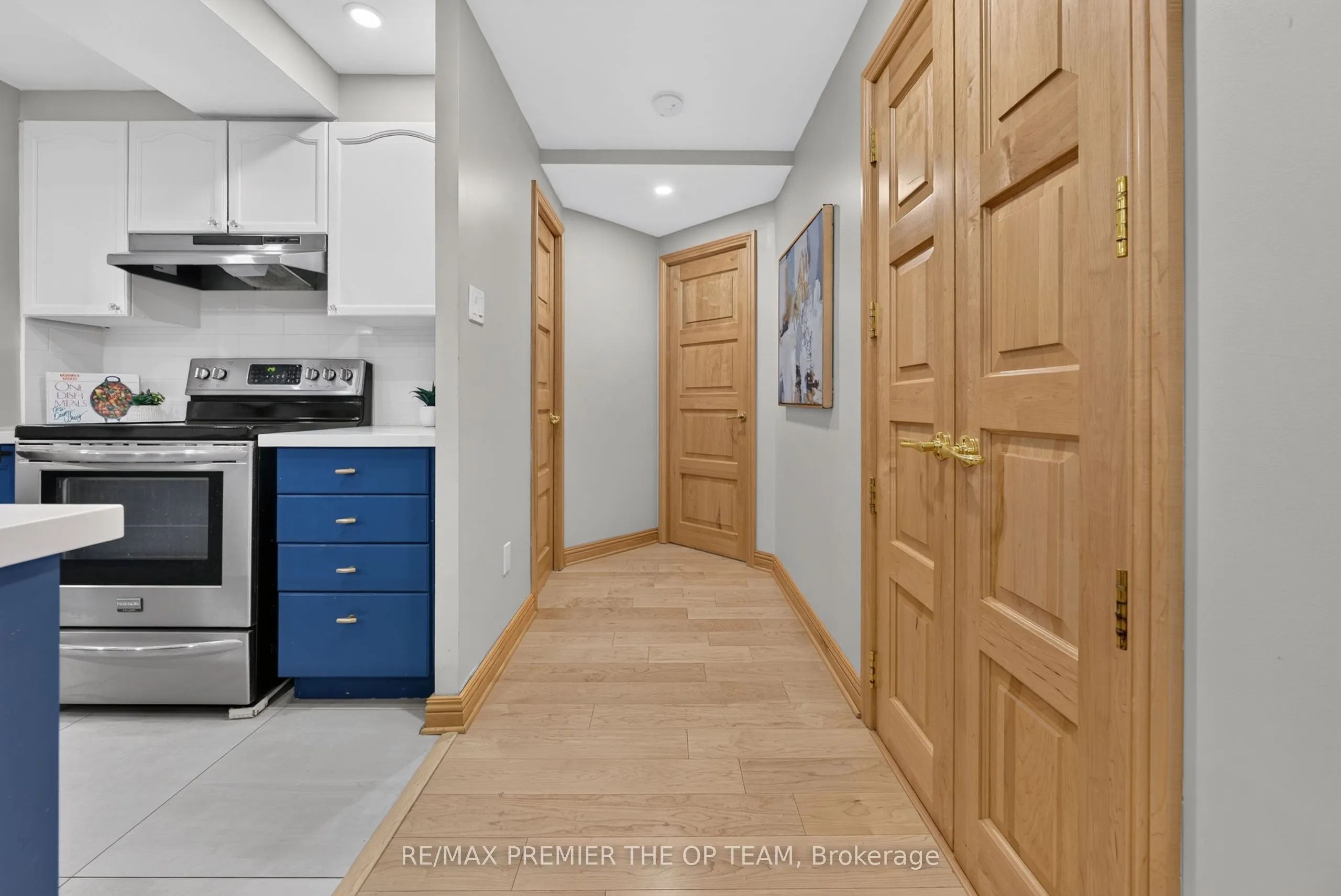 100 Arbors Lane #404
