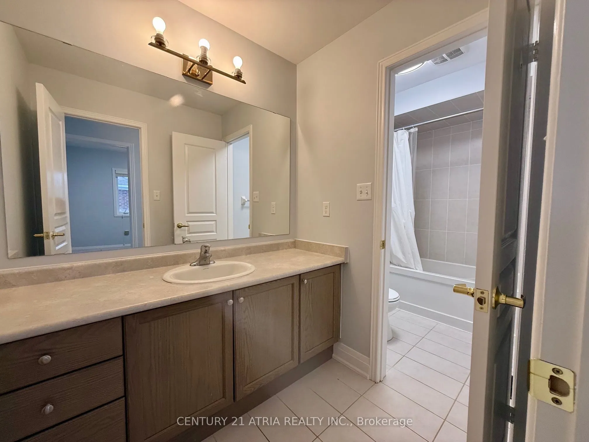 1268 Blencowe Crescent
