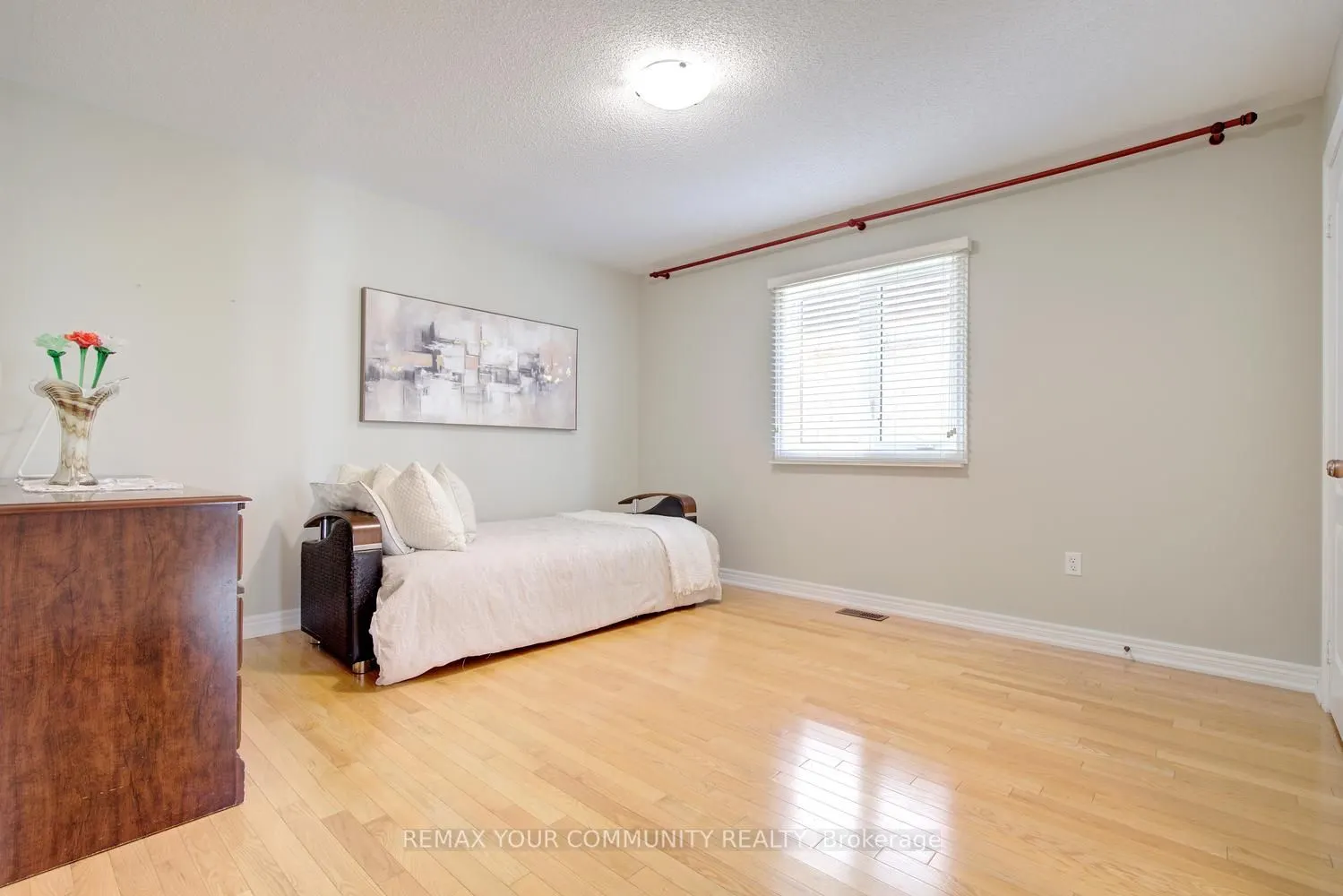 34 Petticoat Road