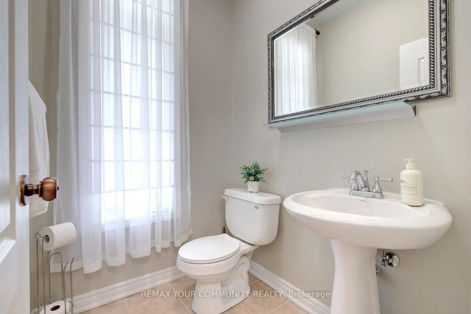 34 Petticoat Road
