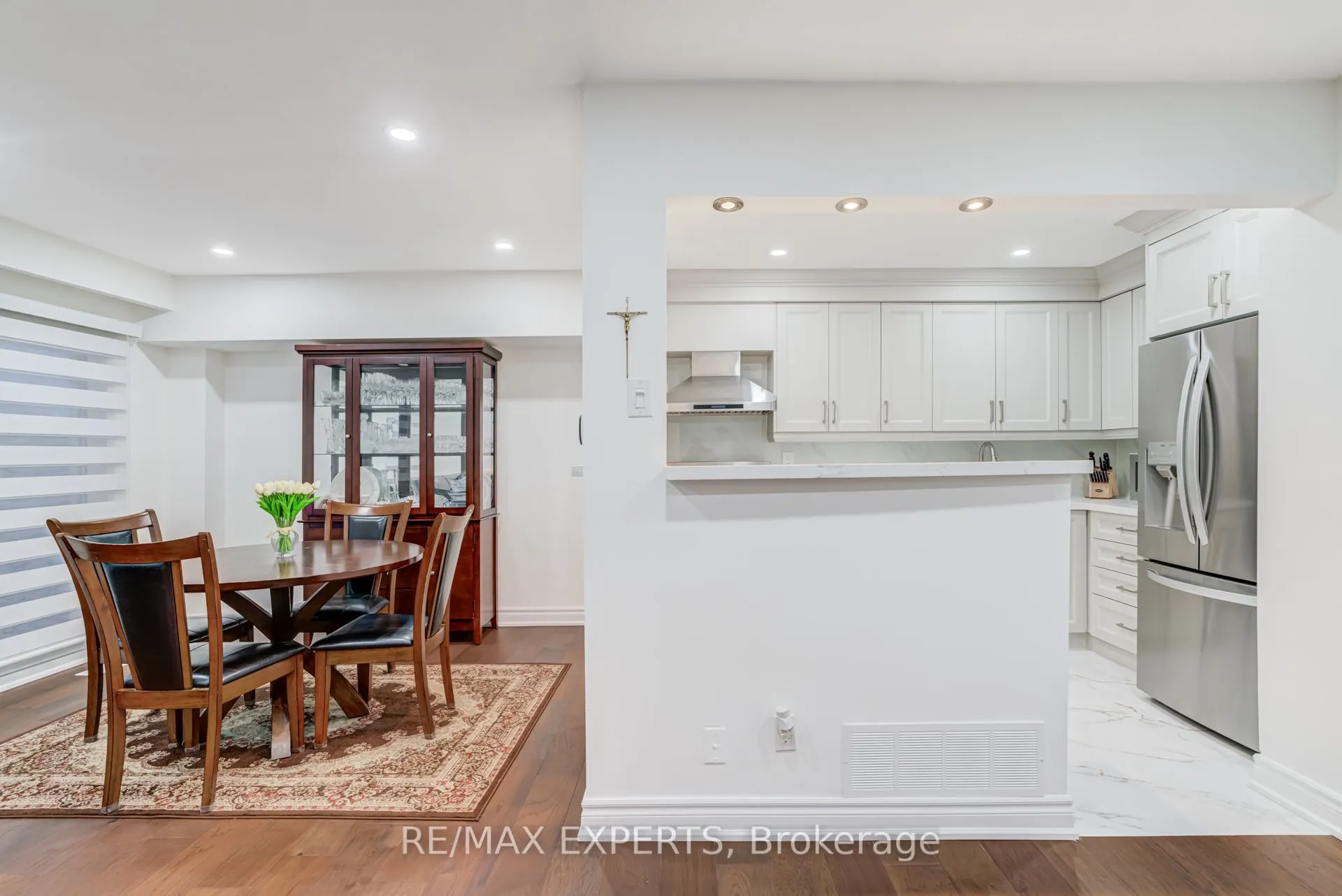 10 Knightsbridge Way #5