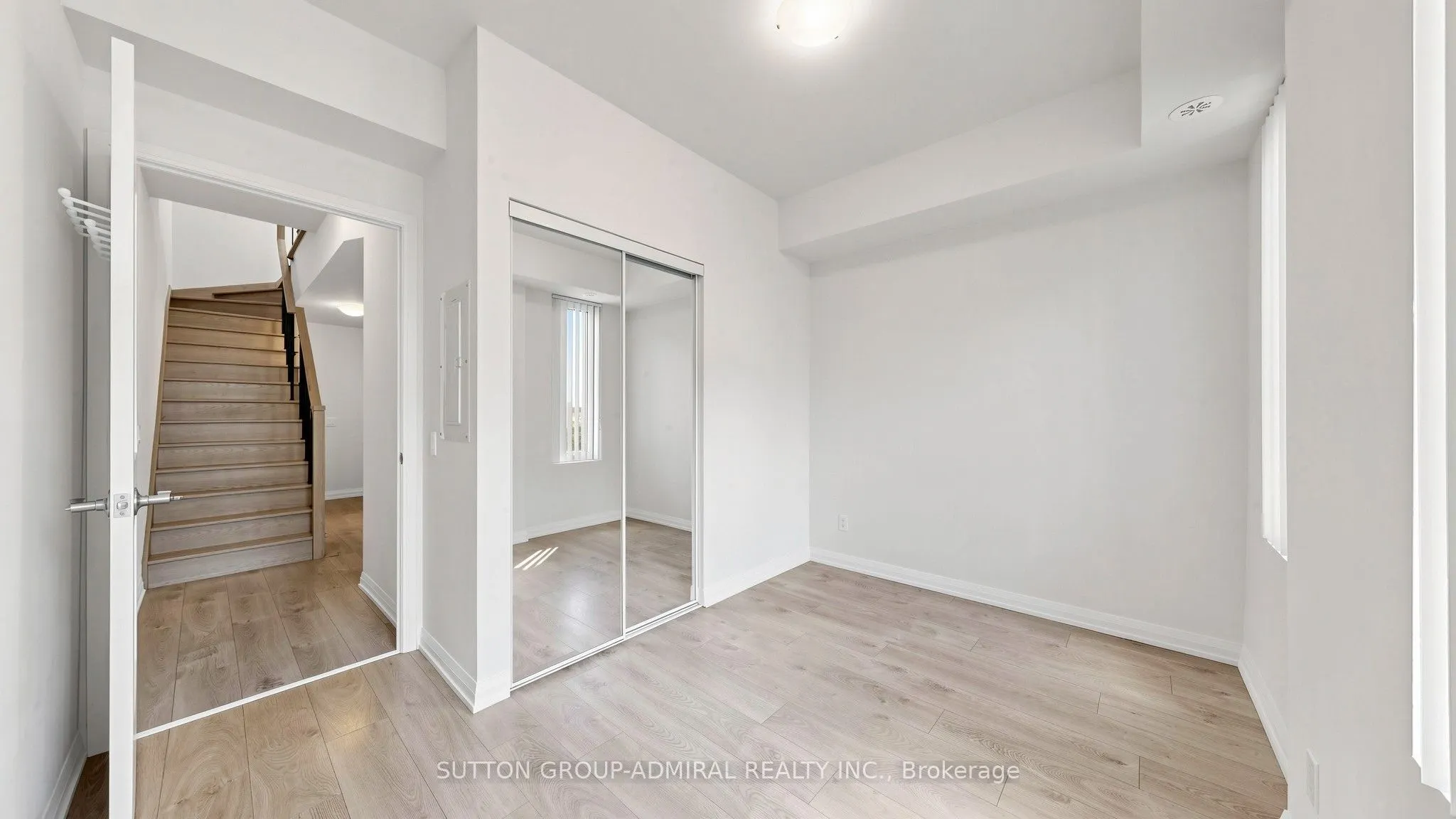 1020 Portage Parkway #TH 42