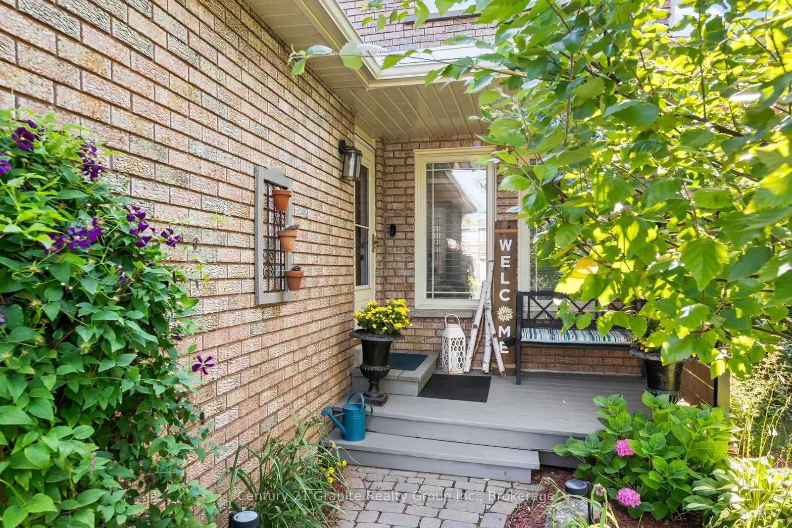 25 Greenwood Road