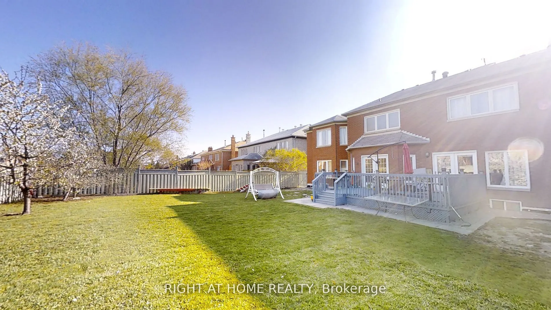 31 Northgate Crescent E