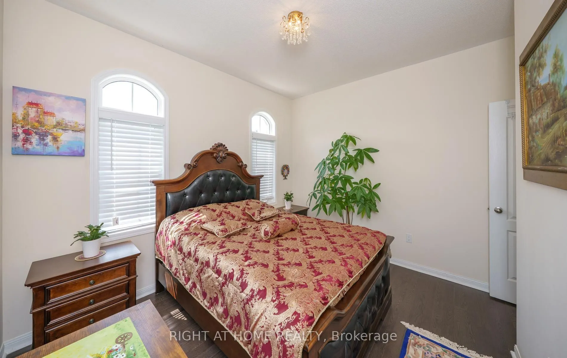 2 Cliff Thompson Court