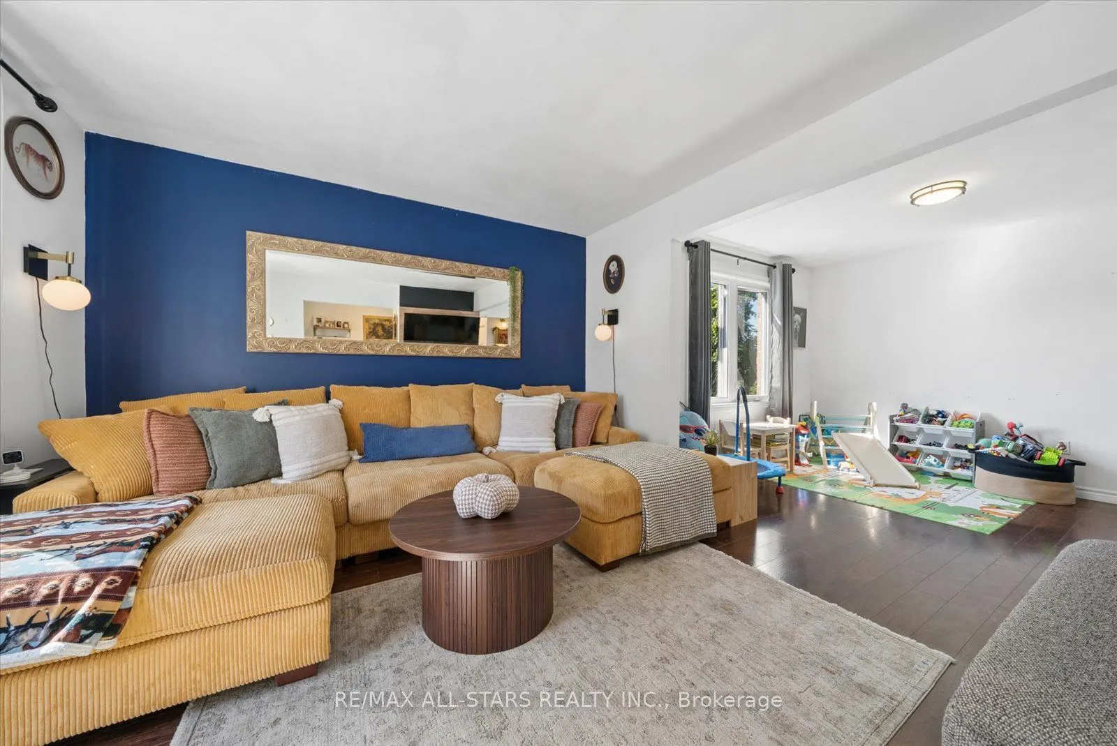 538 Highland Crescent