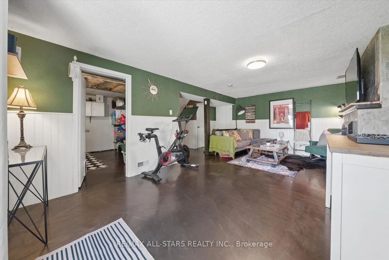538 Highland Crescent