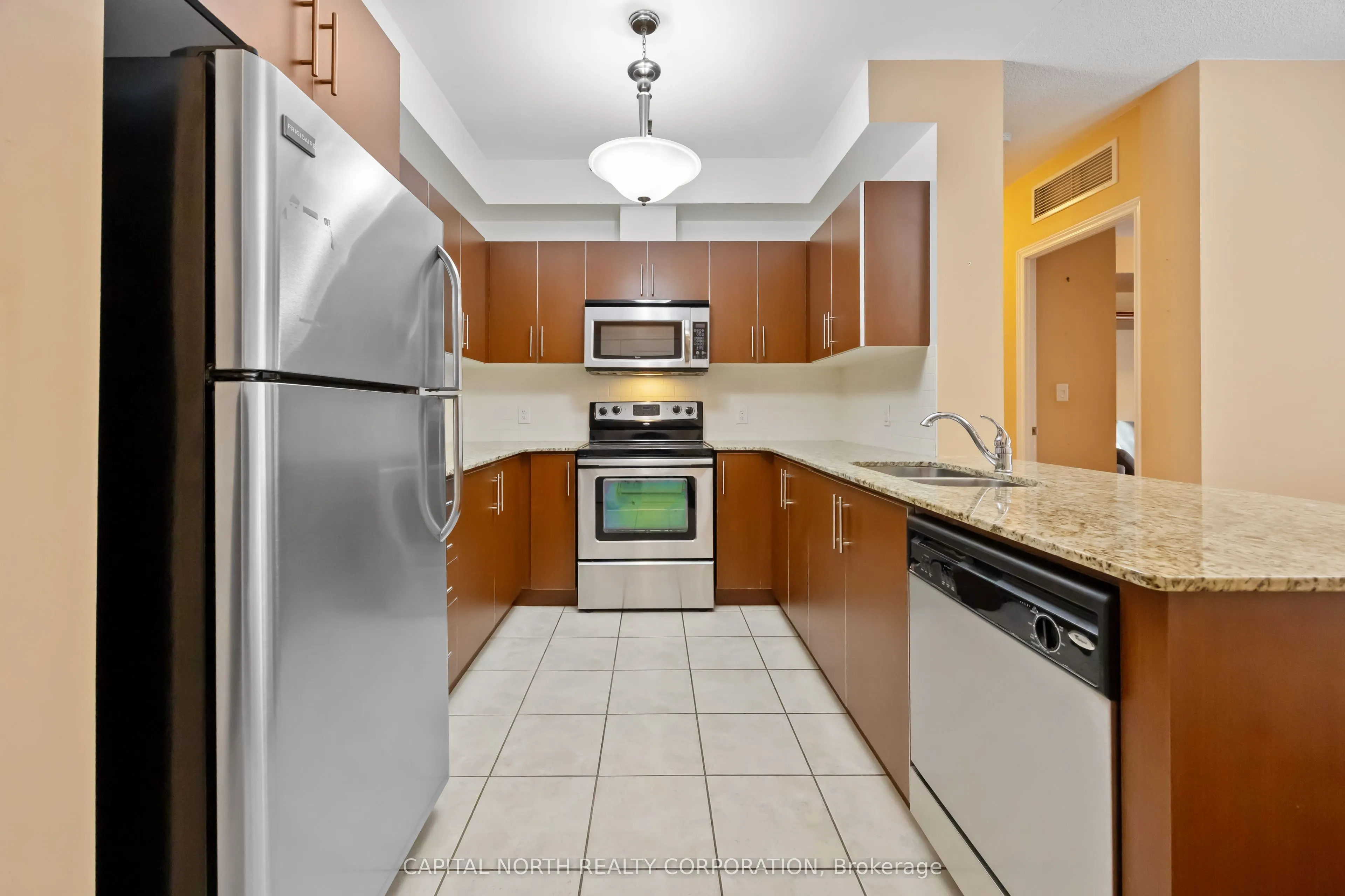 281 Woodbridge Avenue #242