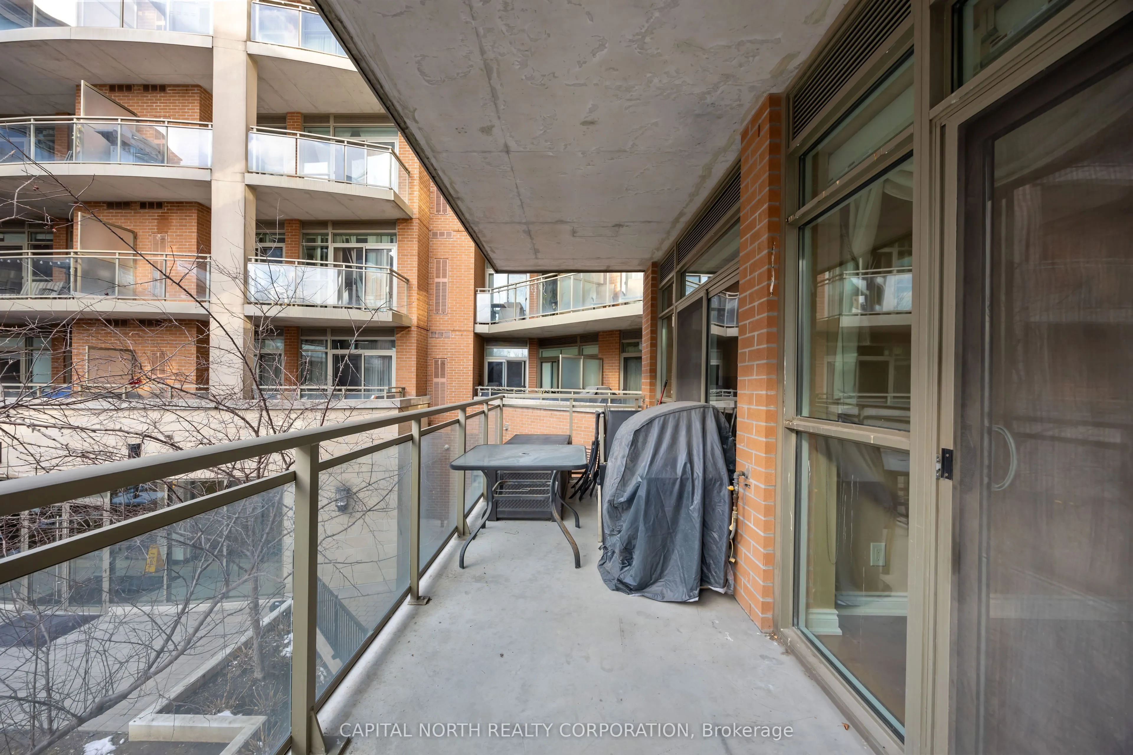 281 Woodbridge Avenue #242