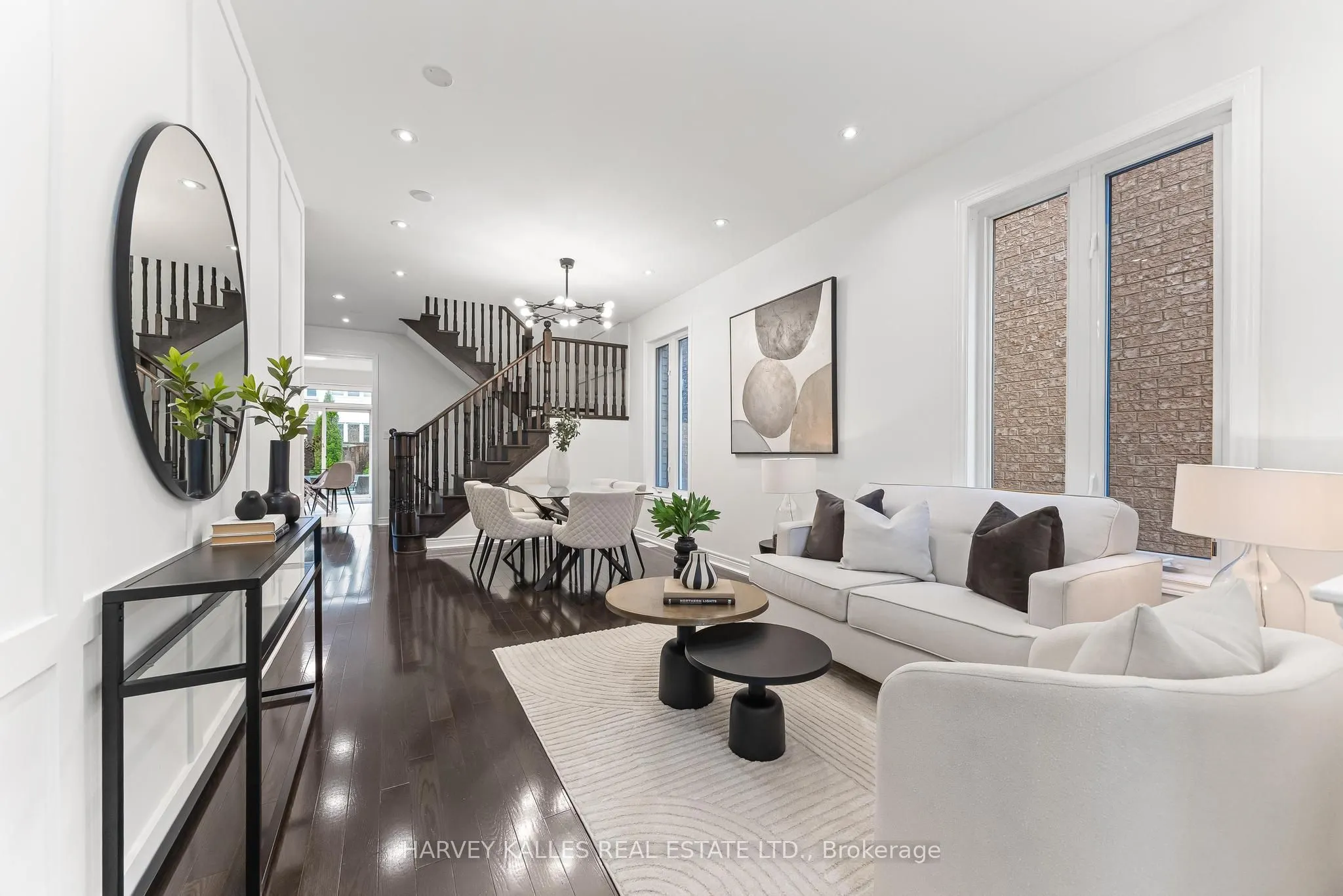 46 Grayleaf Drive