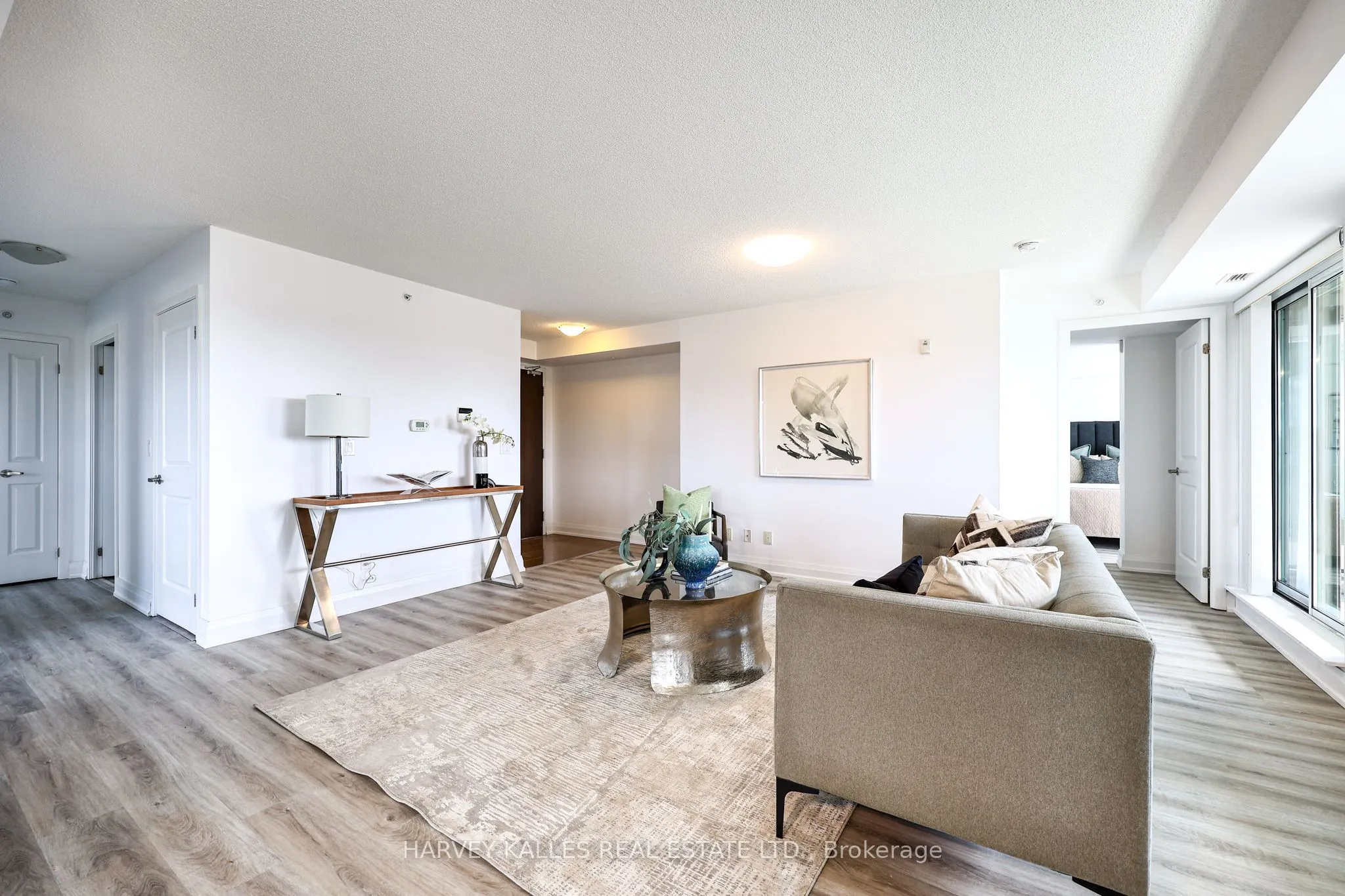 75 Norman Bethune Avenue #317