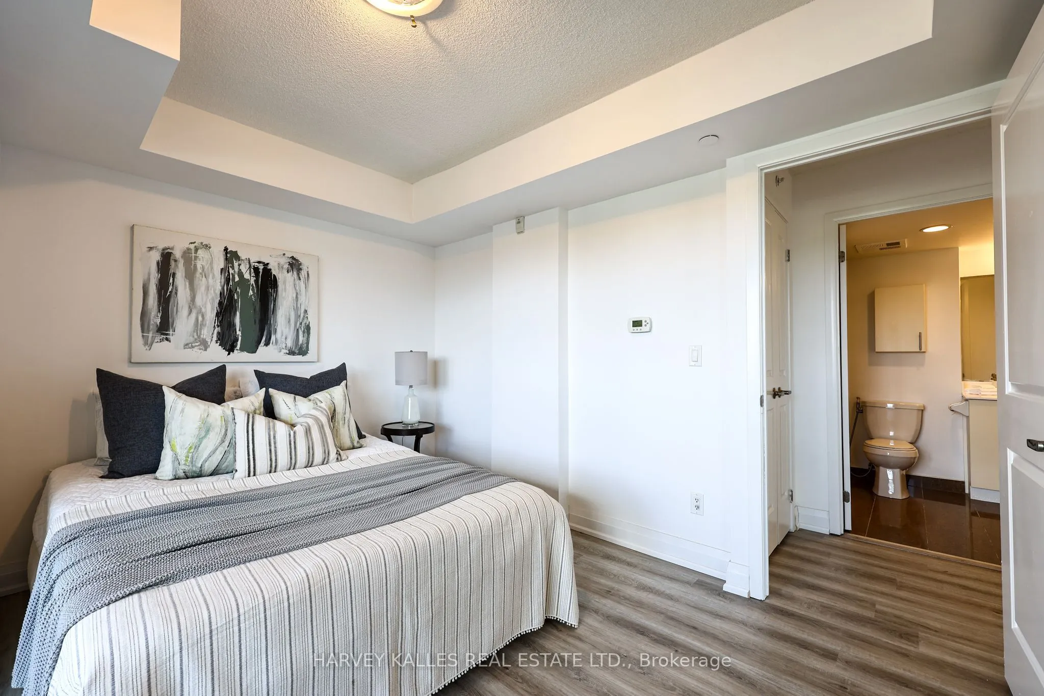 75 Norman Bethune Avenue #317