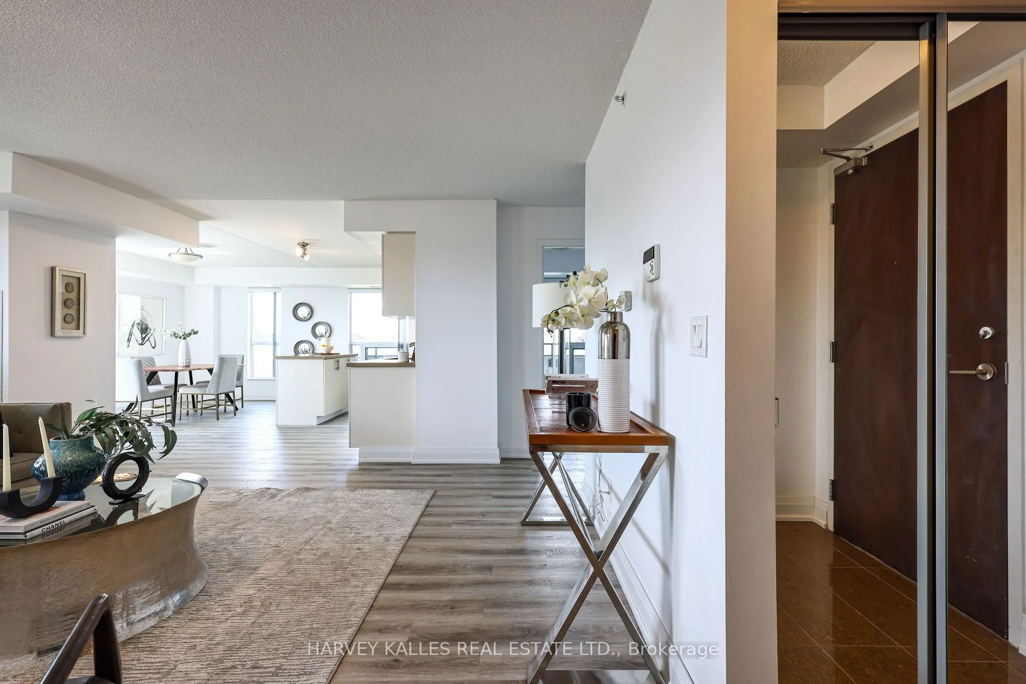 75 Norman Bethune Avenue #317