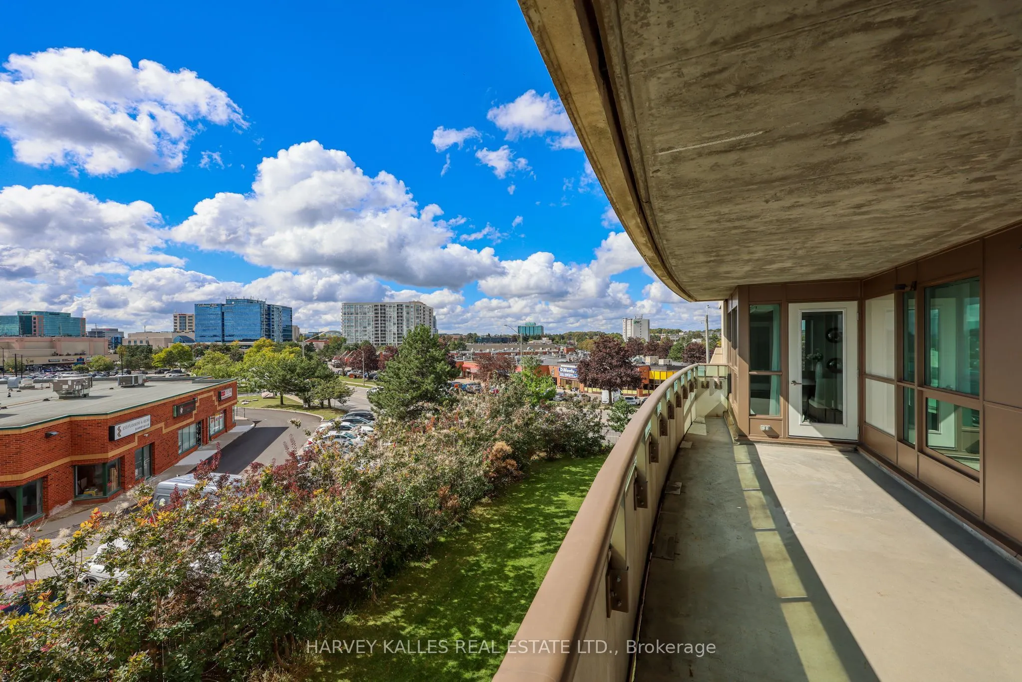 75 Norman Bethune Avenue #317