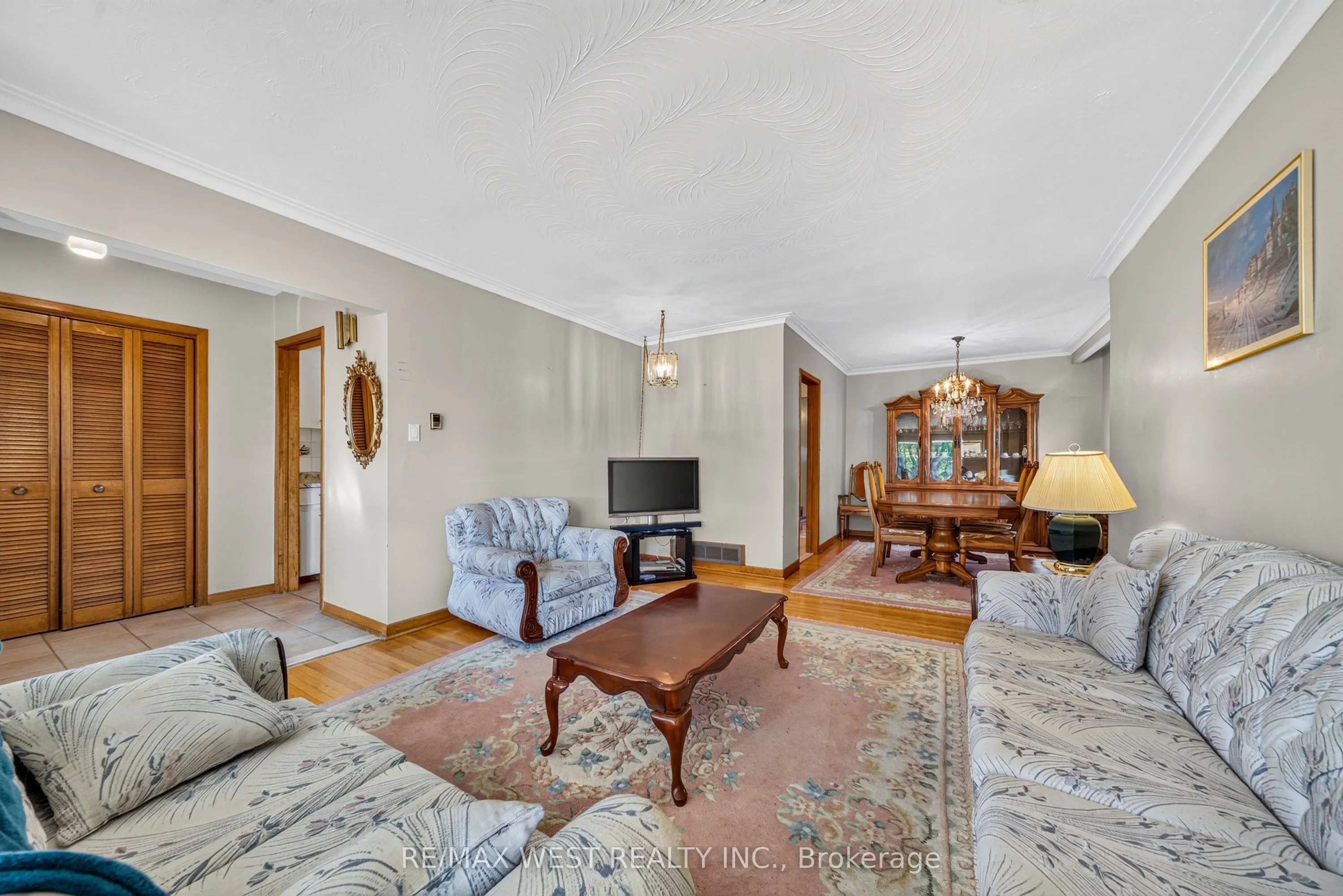 18 Pheasant Valley Court