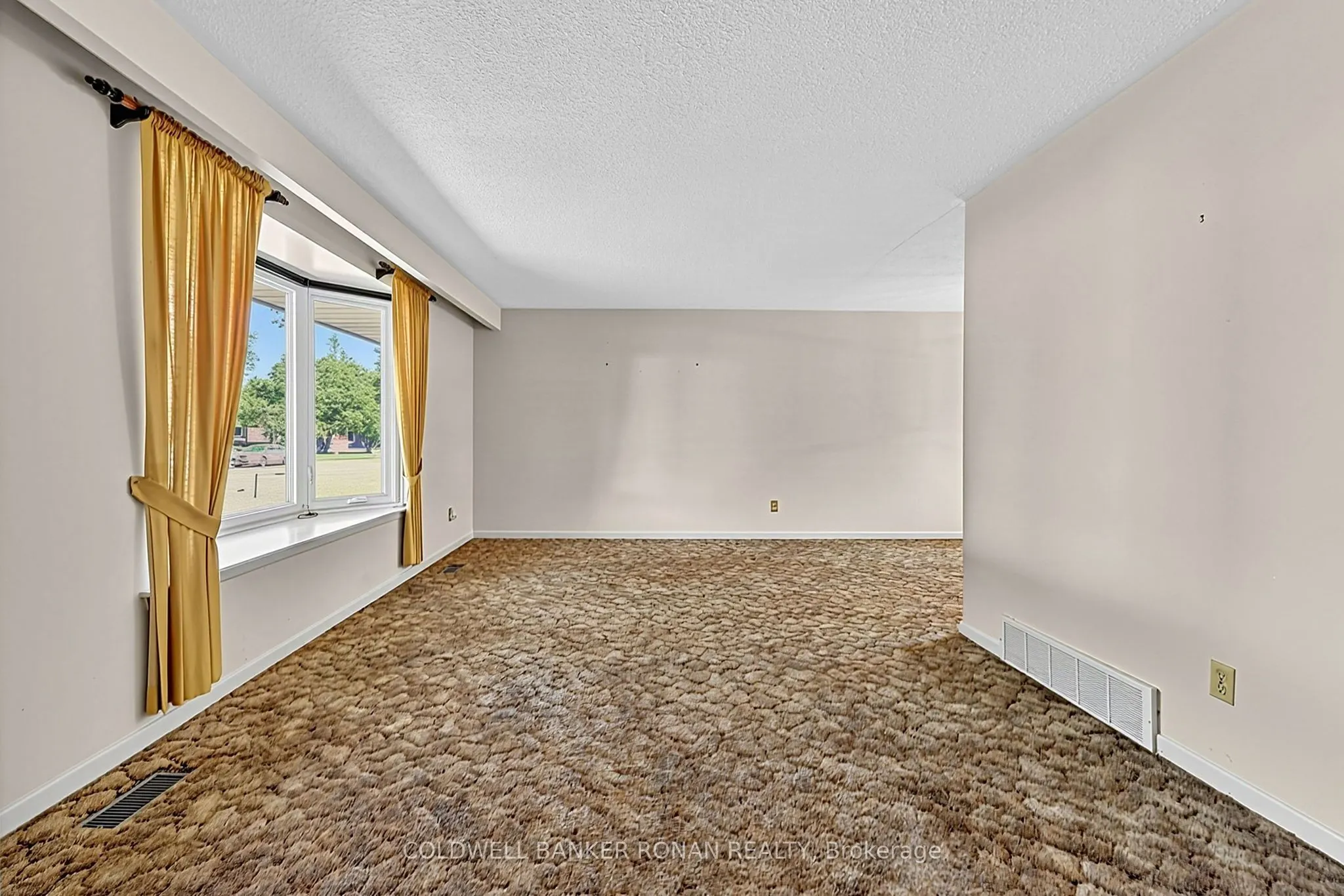 13 Grohal Drive