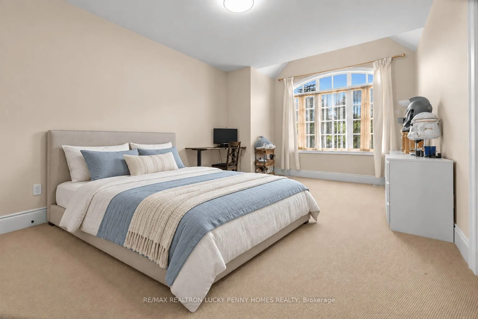 34 Glenbourne Park Drive