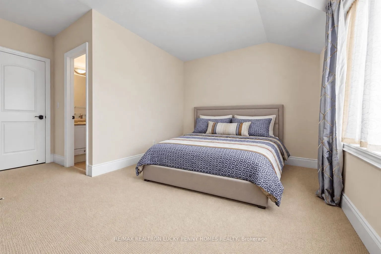 34 Glenbourne Park Drive