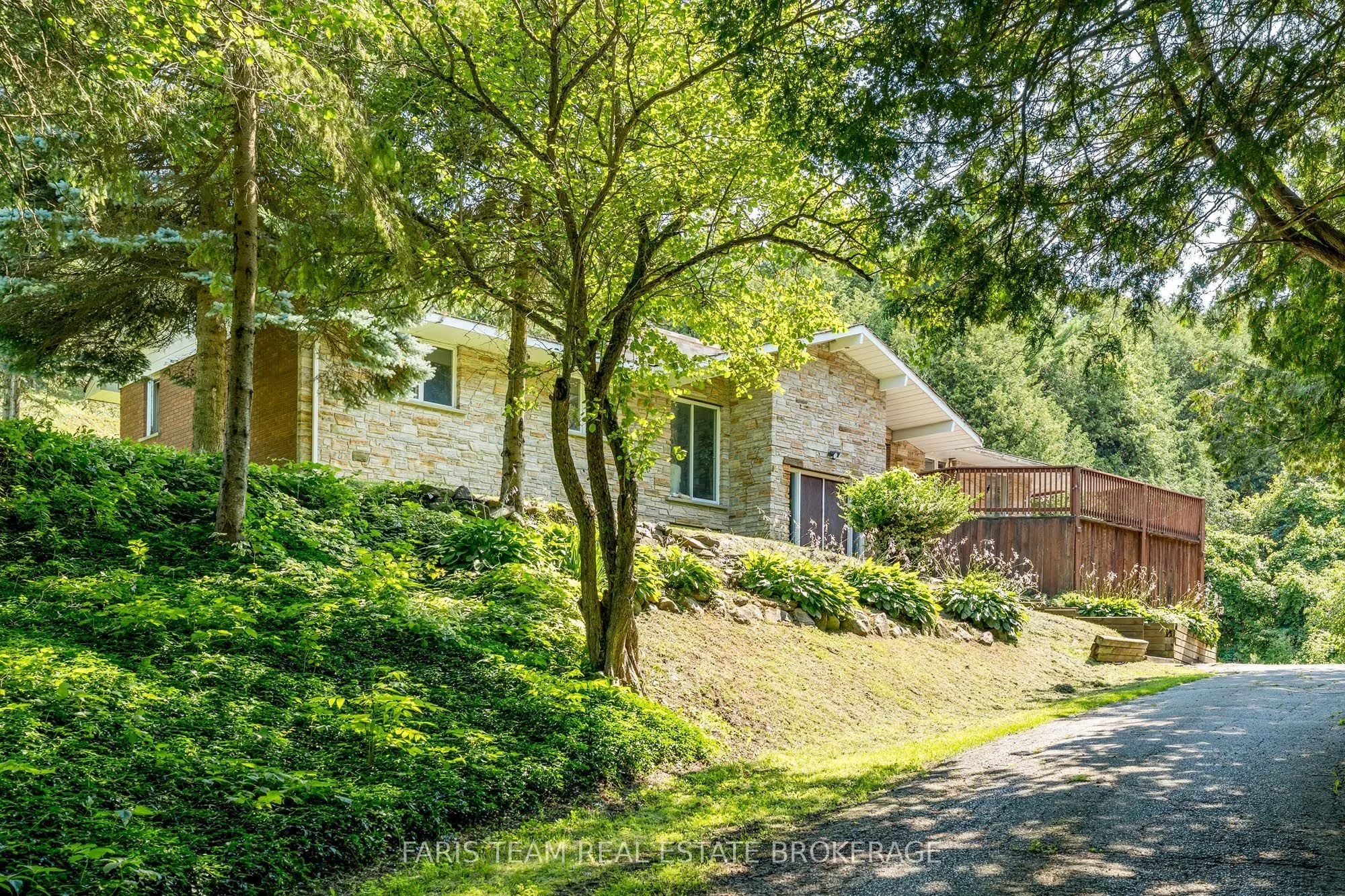 5809 10th Side Road