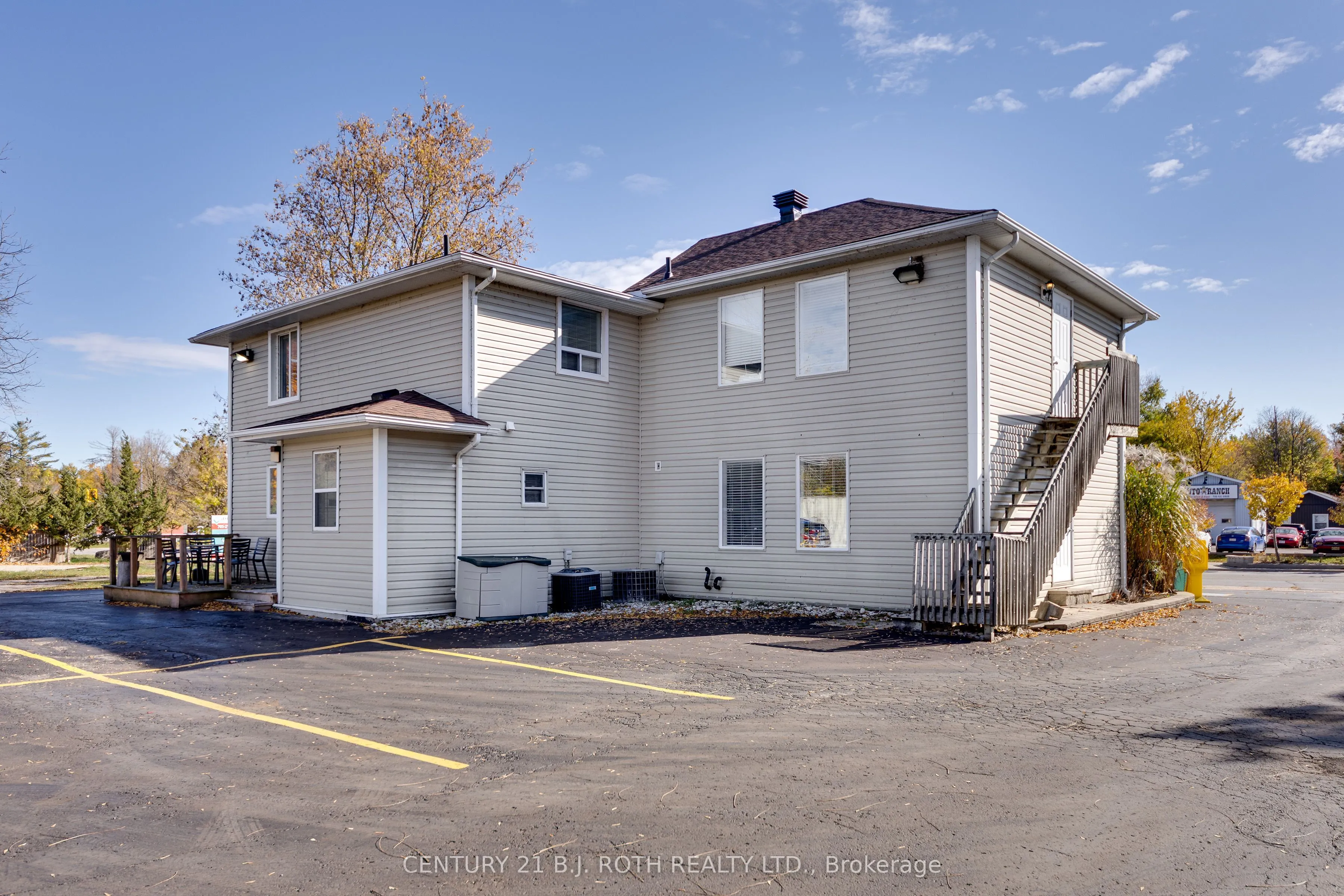 888 Innisfil Beach Road