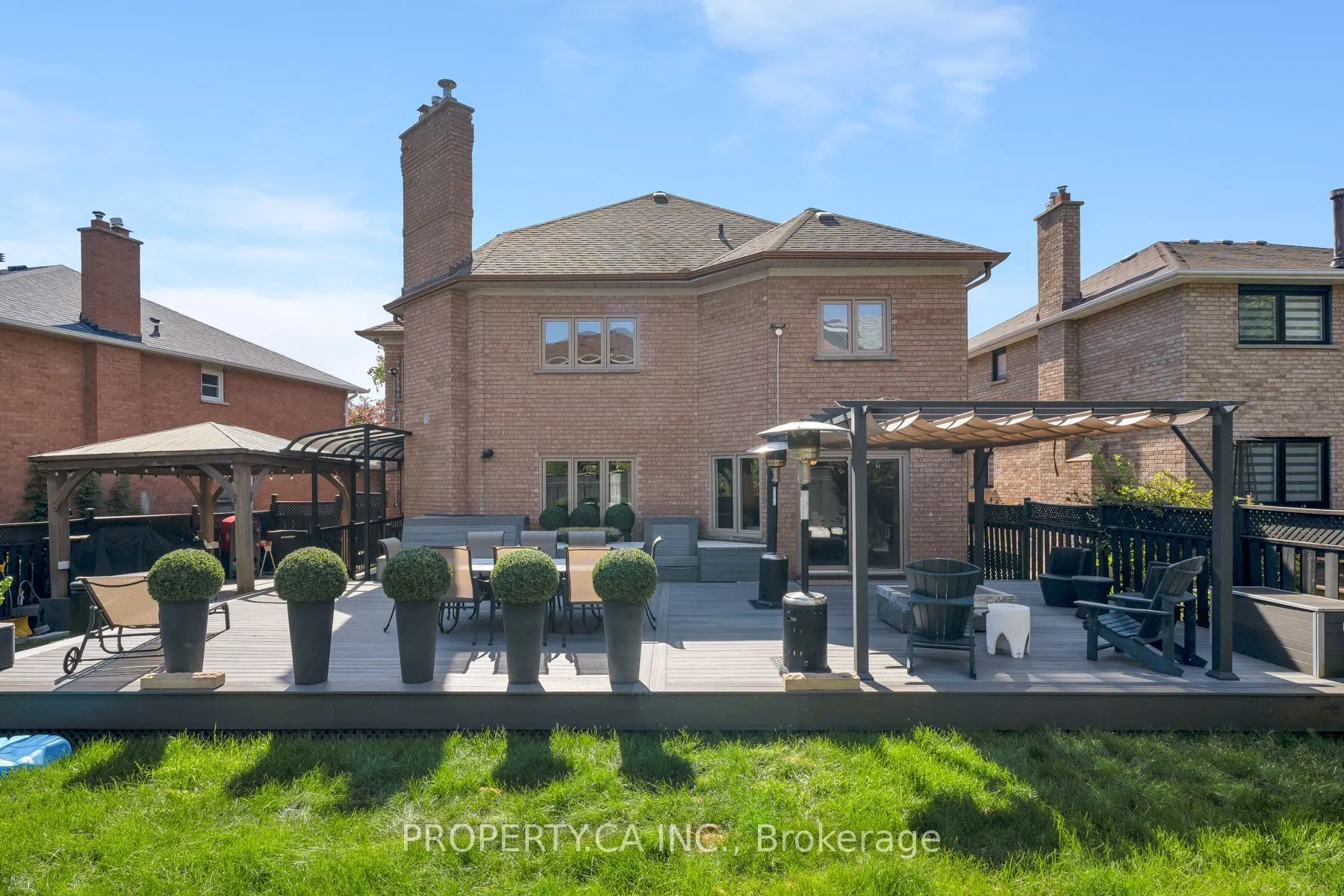 72 Devonsleigh Boulevard