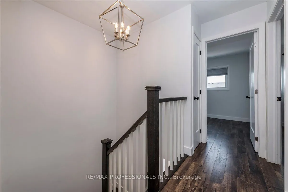 10 Corrie Crescent