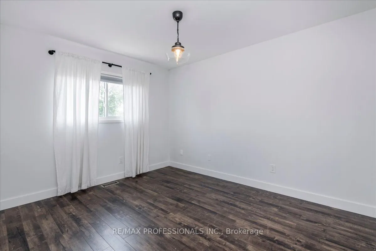 10 Corrie Crescent