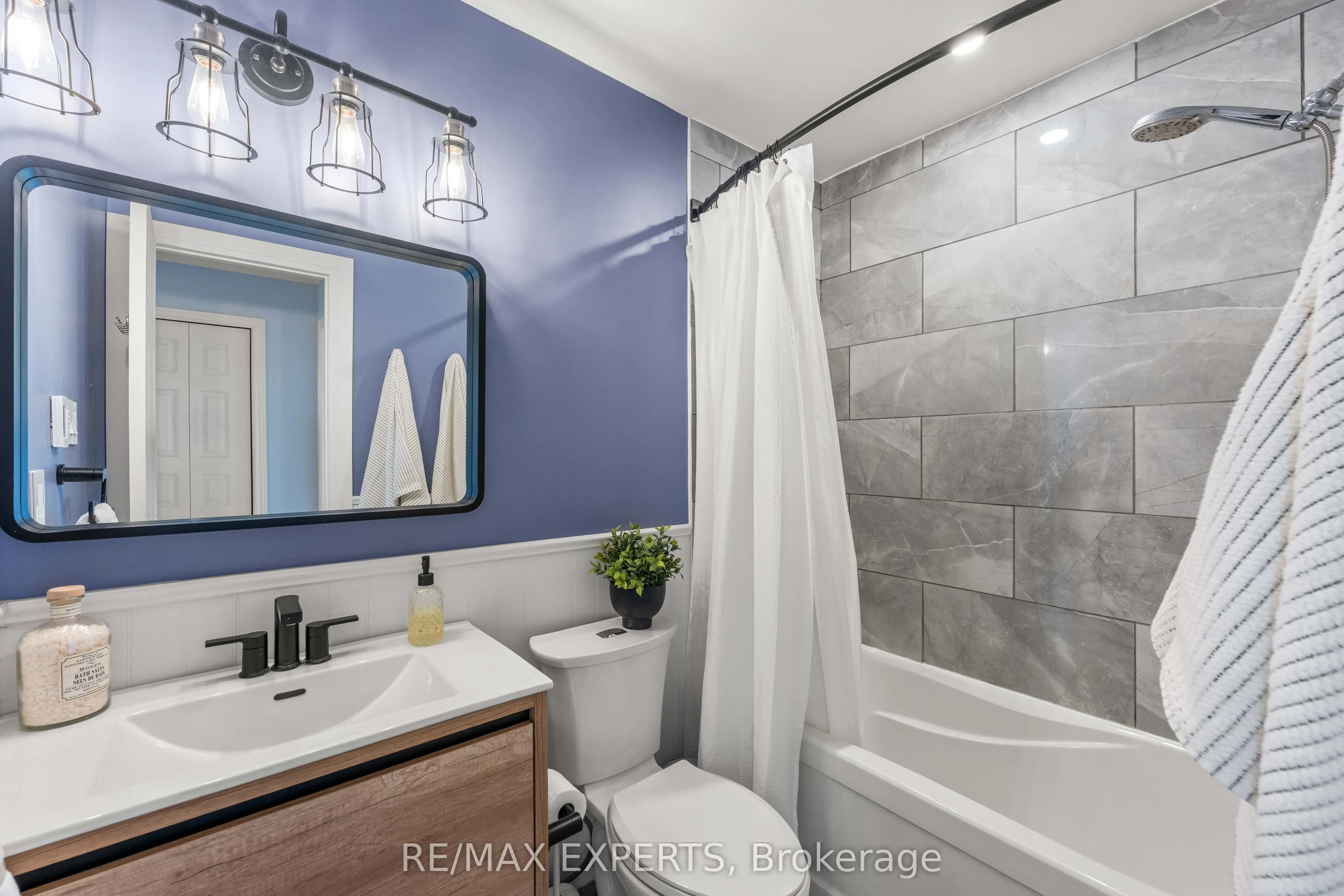 25 Mainprize Crescent