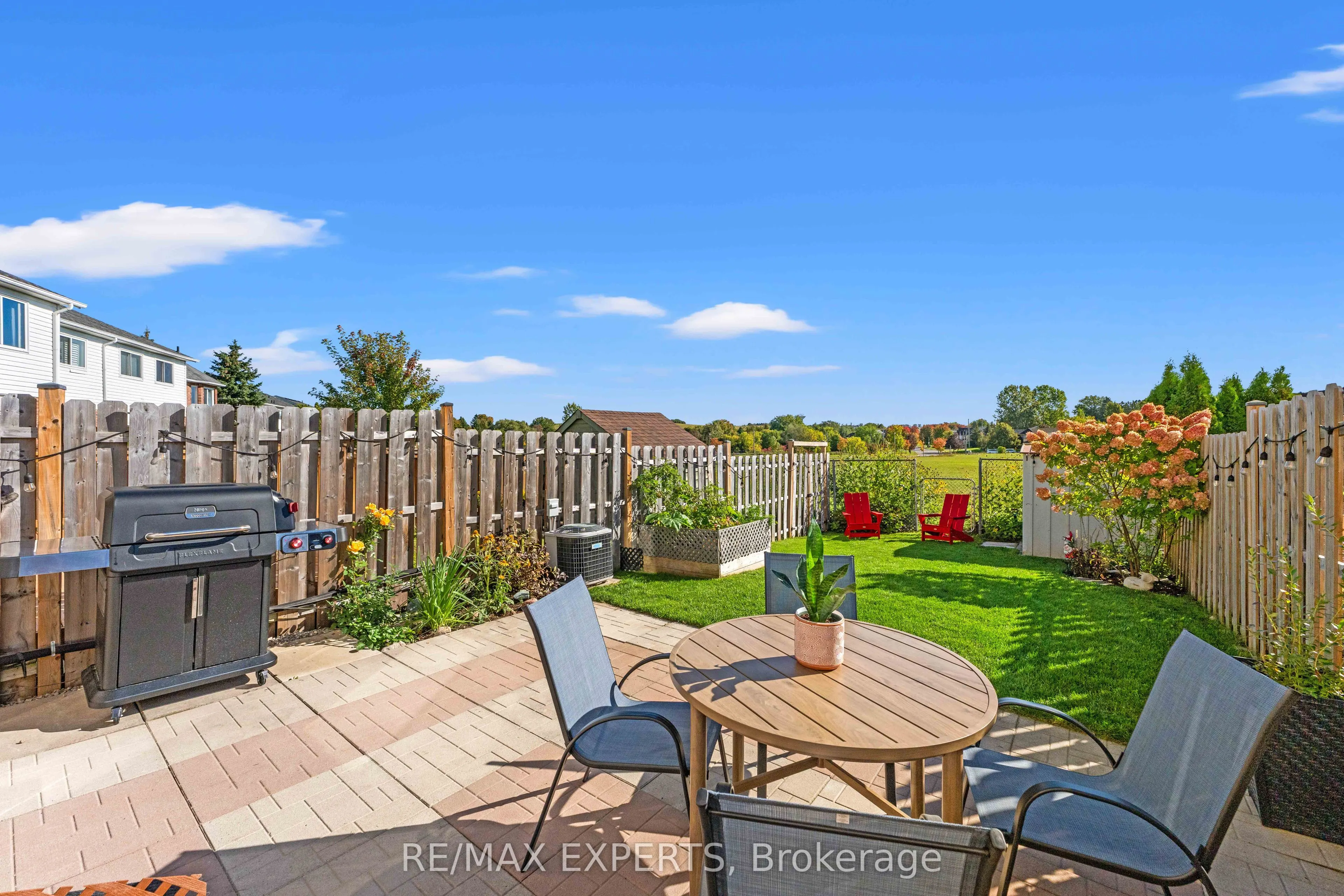 25 Mainprize Crescent