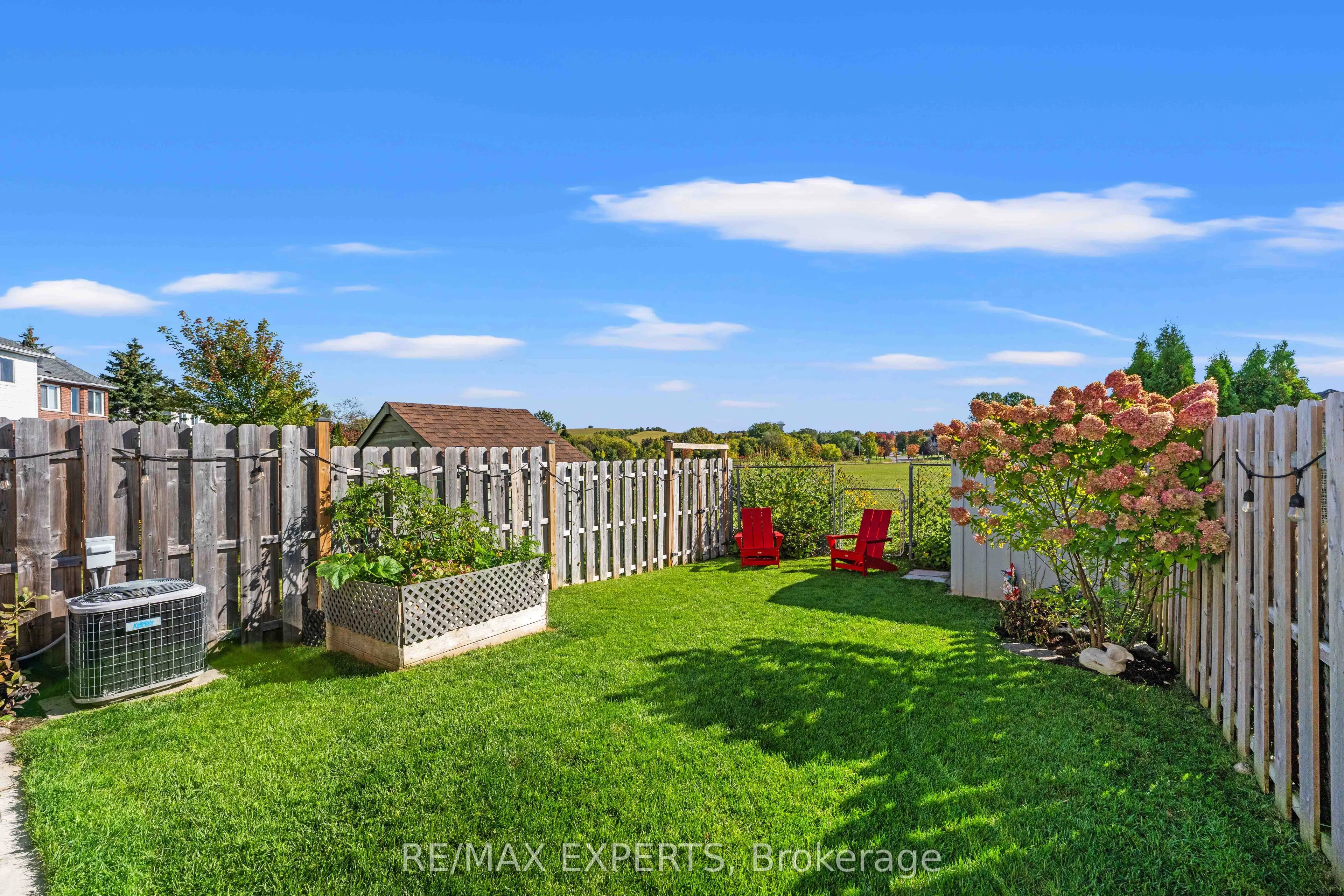 25 Mainprize Crescent