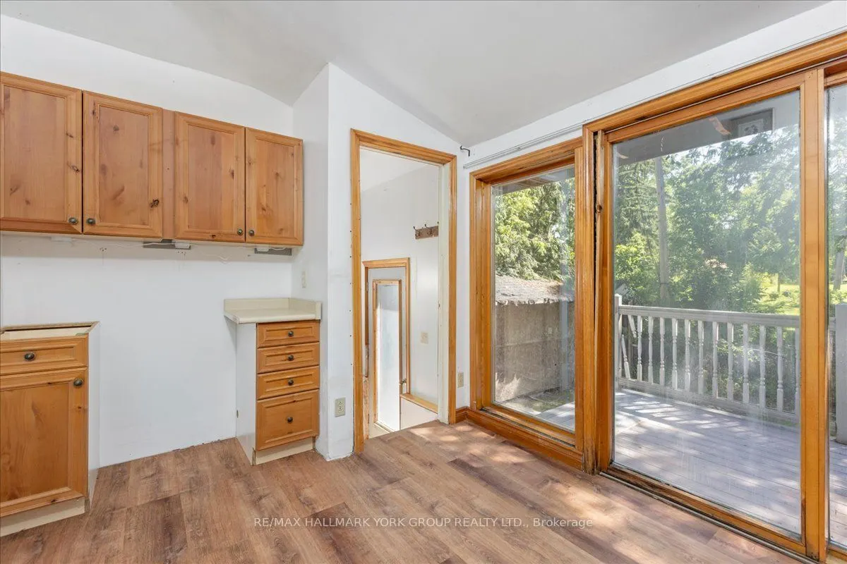 311 Lake Drive N