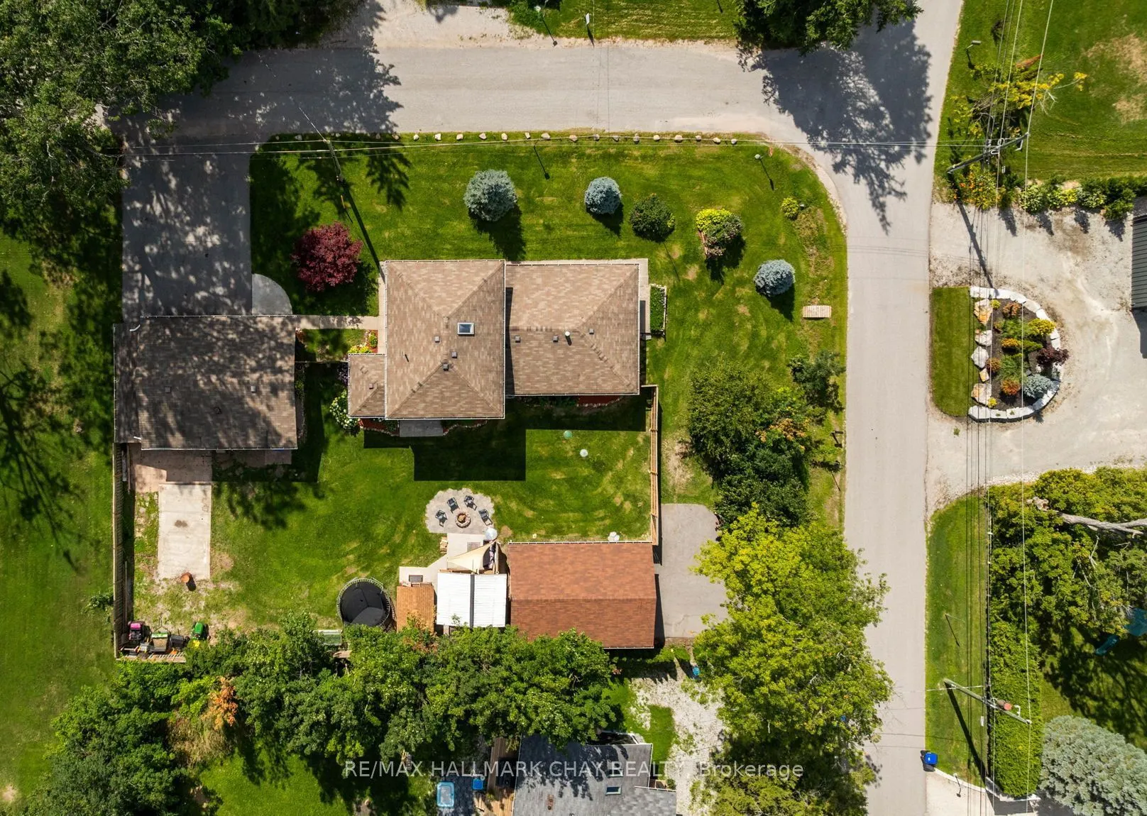 47 Lakeside Drive