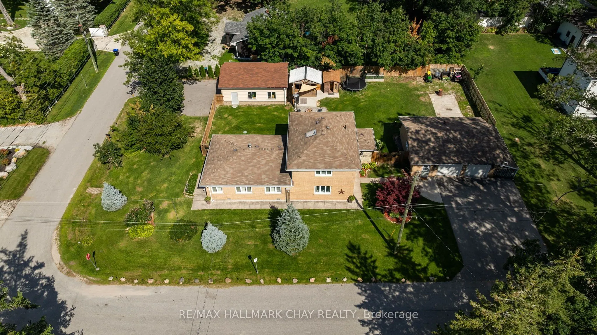 47 Lakeside Drive